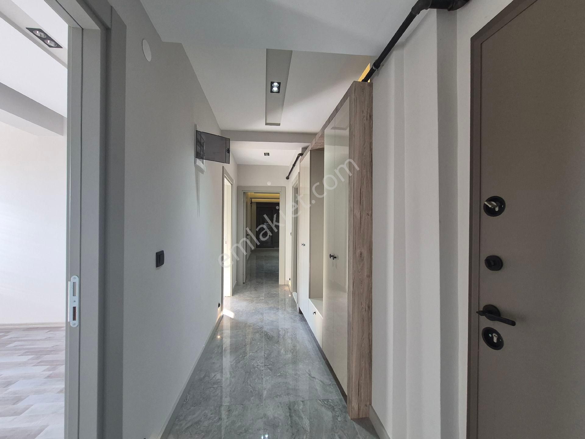 Muhteşem Dublex Sıfır Binada Geniş Ön Cephe - Görsel 14