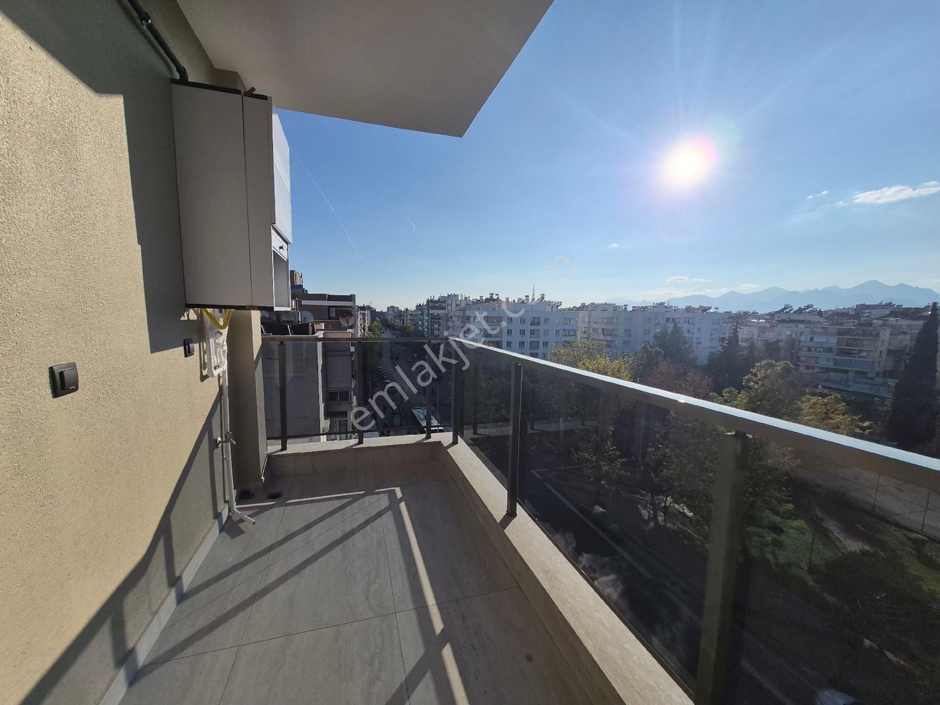 Muhteşem Dublex Sıfır Binada Geniş Ön Cephe - Görsel 13