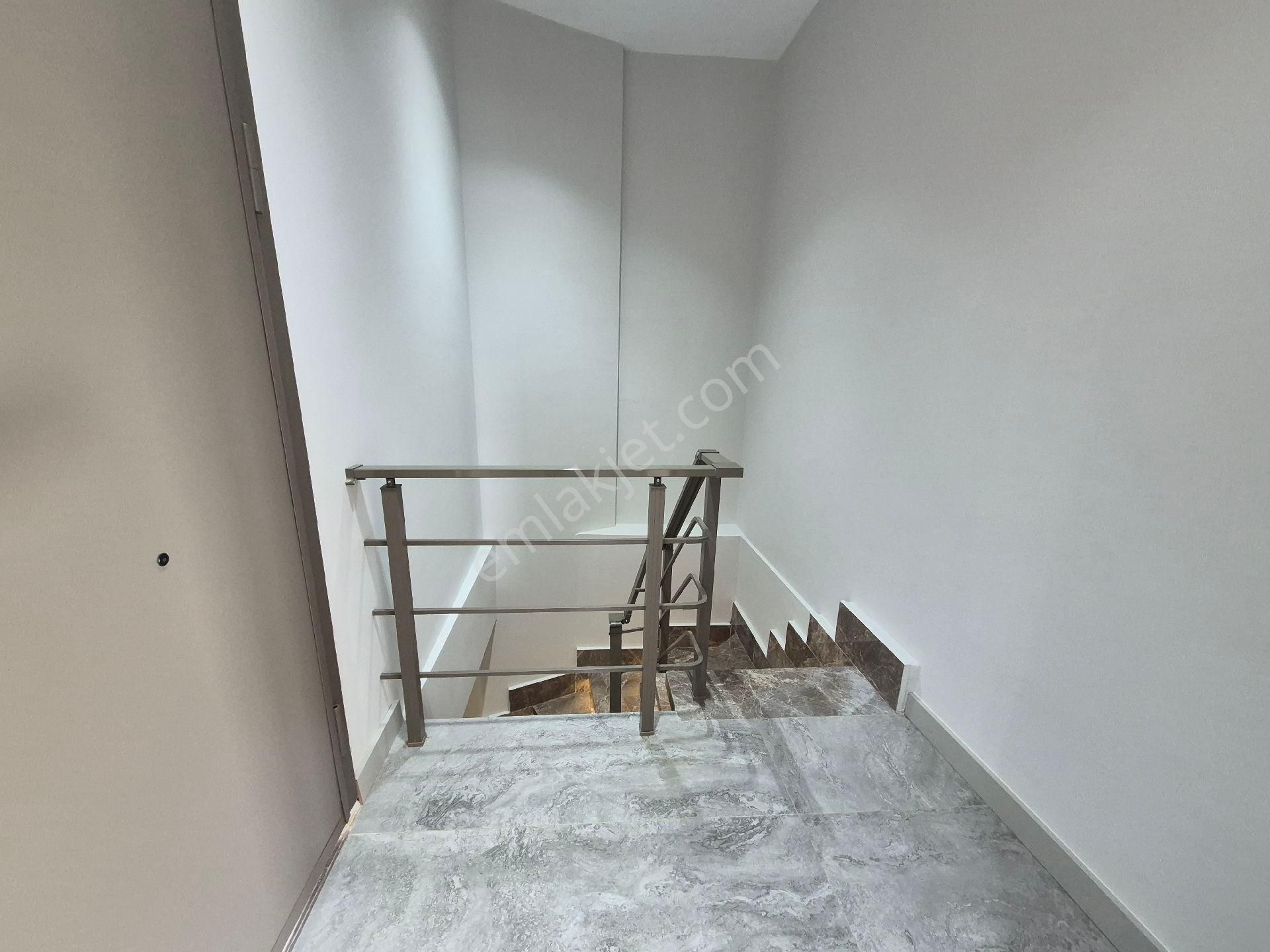 Muhteşem Dublex Sıfır Binada Geniş Ön Cephe - Görsel 7