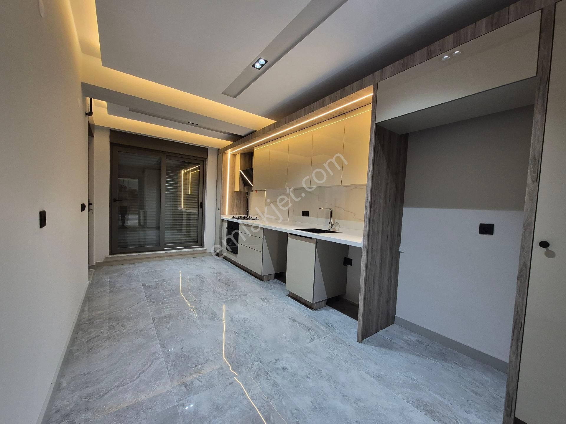 Muhteşem Dublex Sıfır Binada Geniş Ön Cephe - Görsel 21