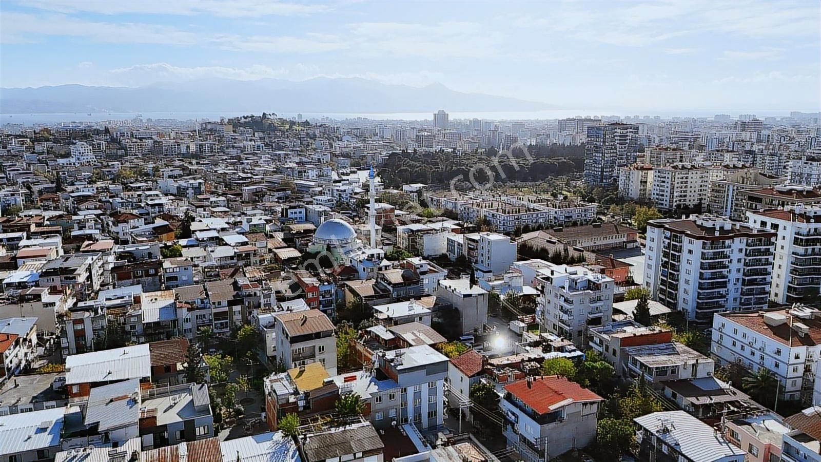 Bayraklıda Satılık Müstakil Bina 3 Katlı Yamanlarda - Görsel 2