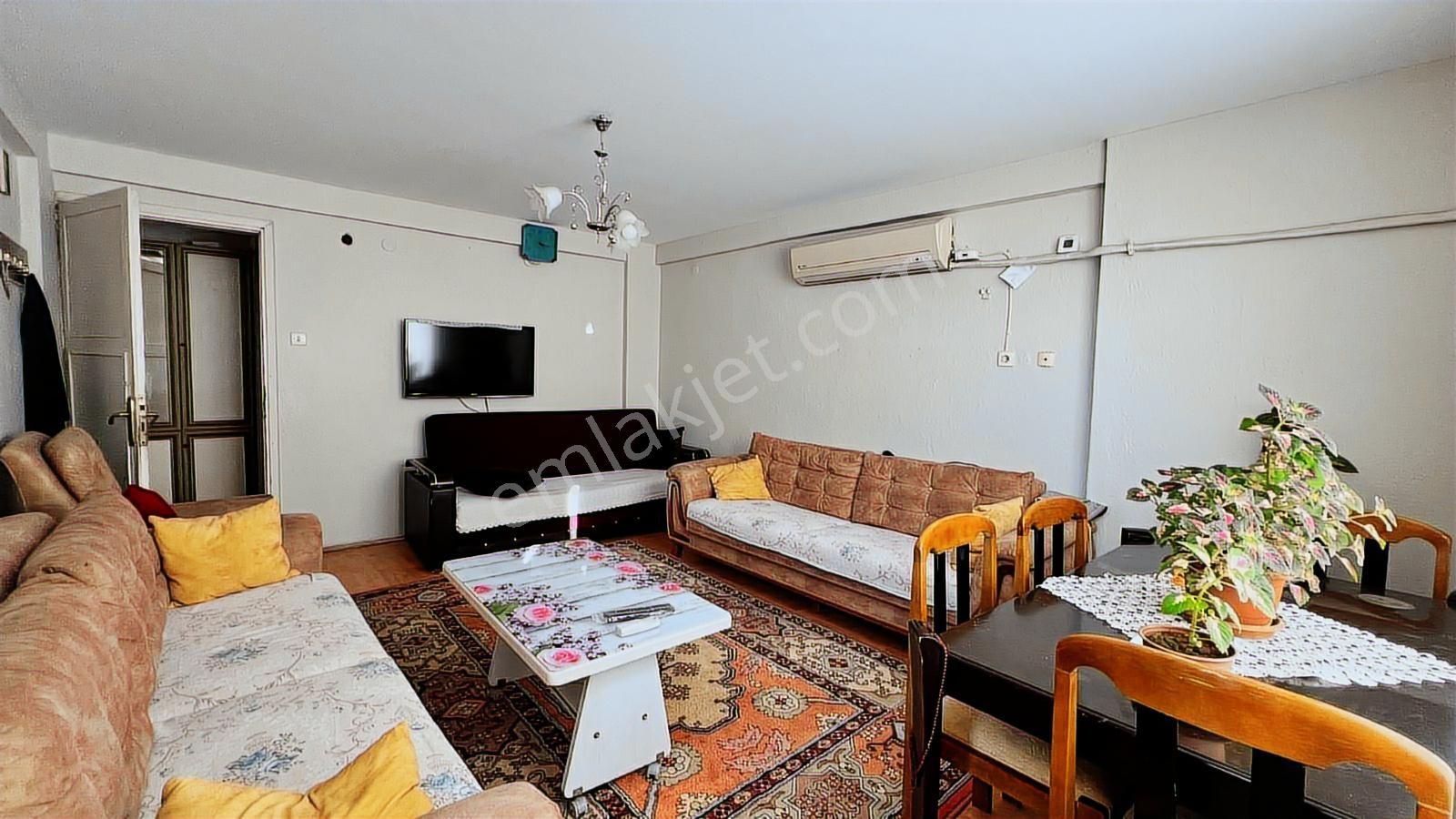 Bayraklıda Satılık Müstakil Bina 3 Katlı Yamanlarda - Görsel 5