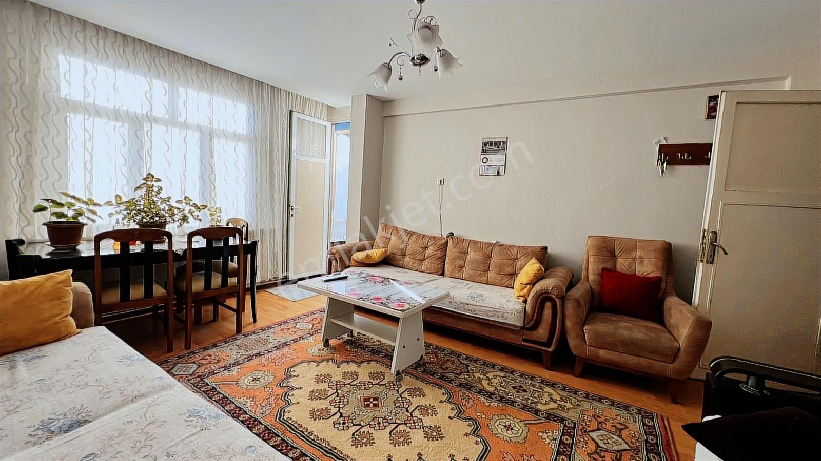 Bayraklıda Satılık Müstakil Bina 3 Katlı Yamanlarda - Görsel 8