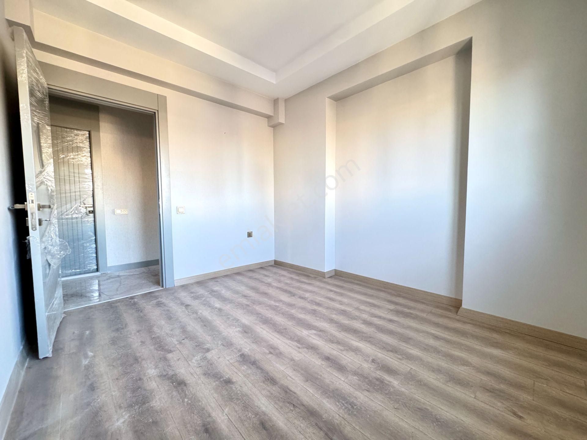 Yenişehir 34. Caddeye Yakın Sıfır Satılık 4+1 Daire - Görsel 22