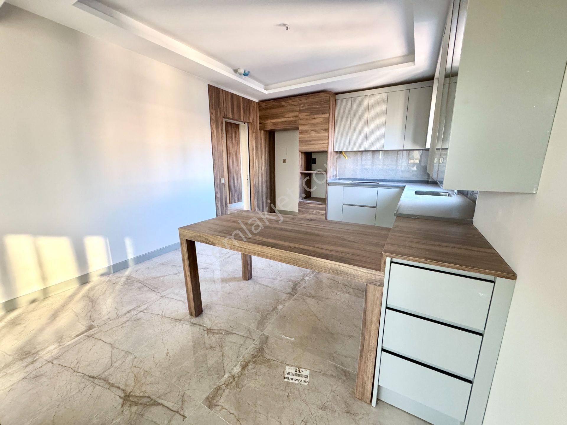 Yenişehir 34. Caddeye Yakın Sıfır Satılık 4+1 Daire - Görsel 8