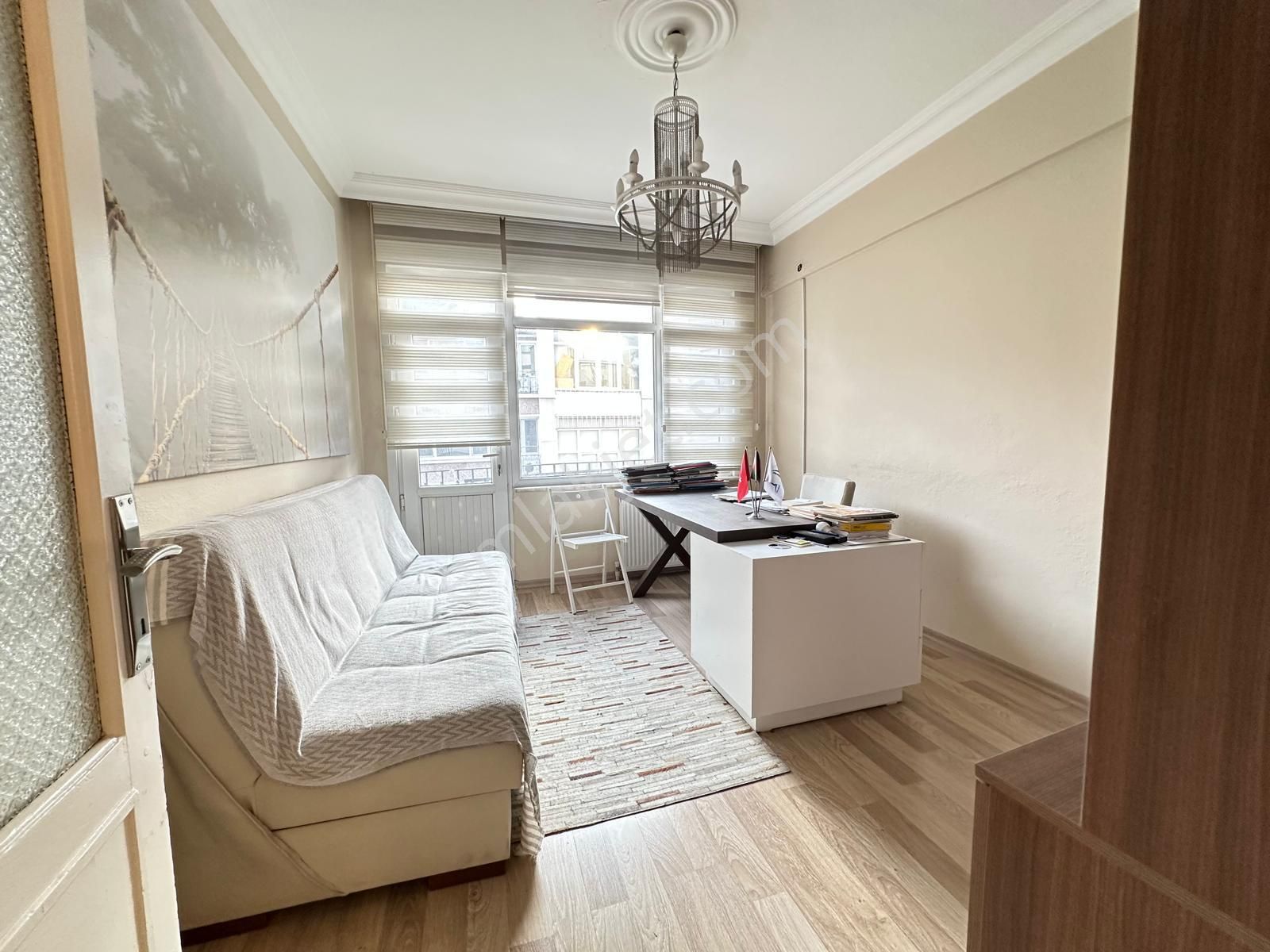 Üsküdar Beylerbeyi Merkez 'de Geniş 2+1 Satılık Daire - Görsel 17