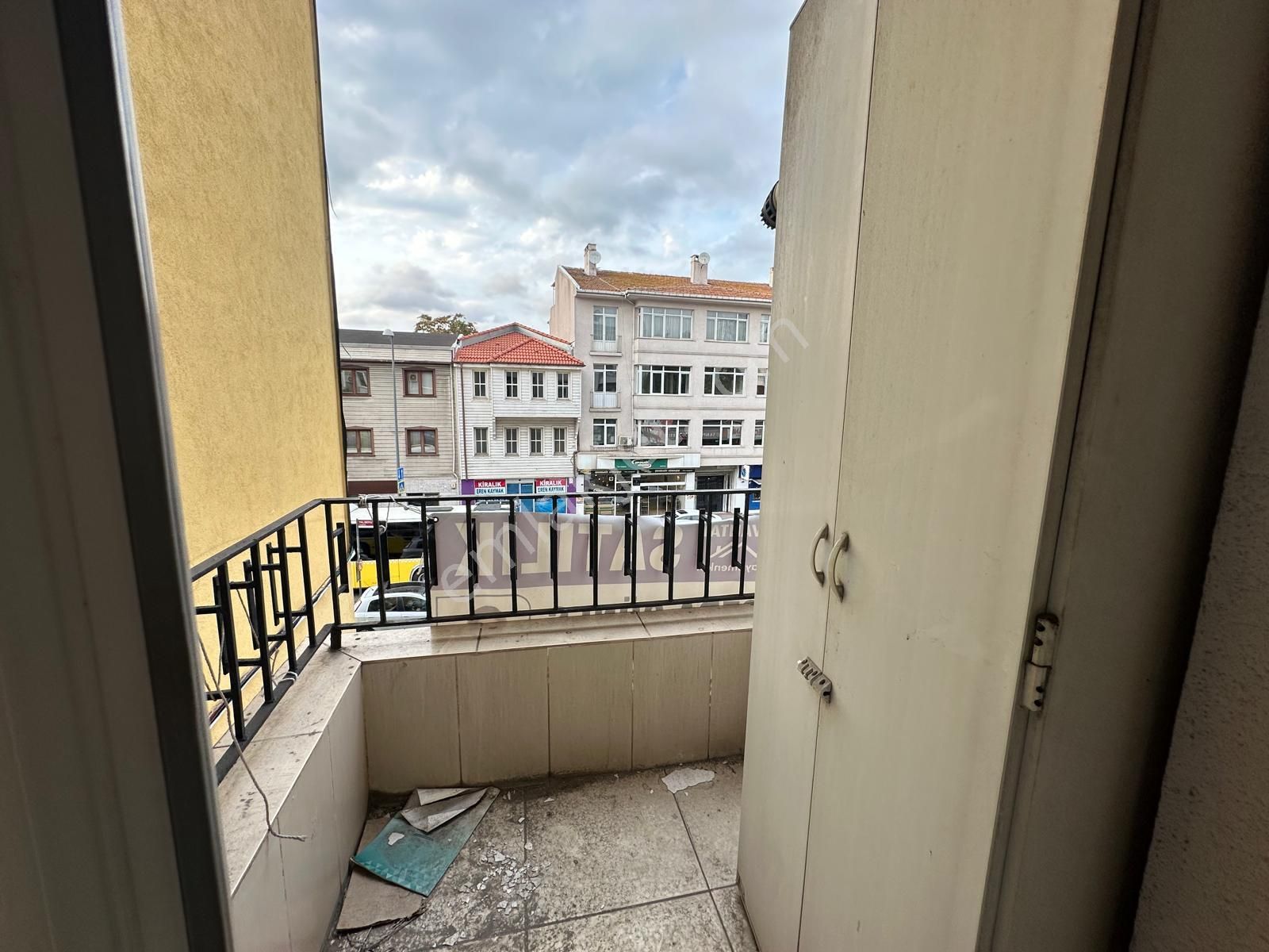 Üsküdar Beylerbeyi Merkez 'de Geniş 2+1 Satılık Daire - Görsel 13