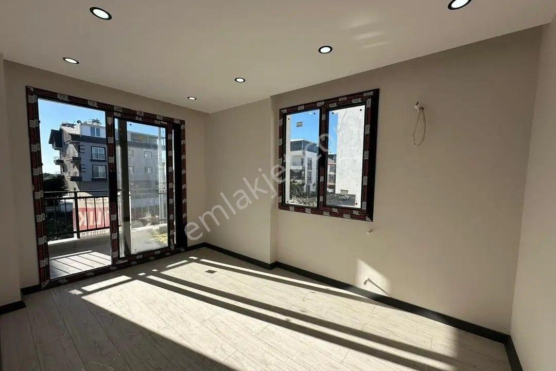 Didim Efeler’de Merkezi Konumda 1+1 Fırsat Daire Satıyoruz - Görsel 6