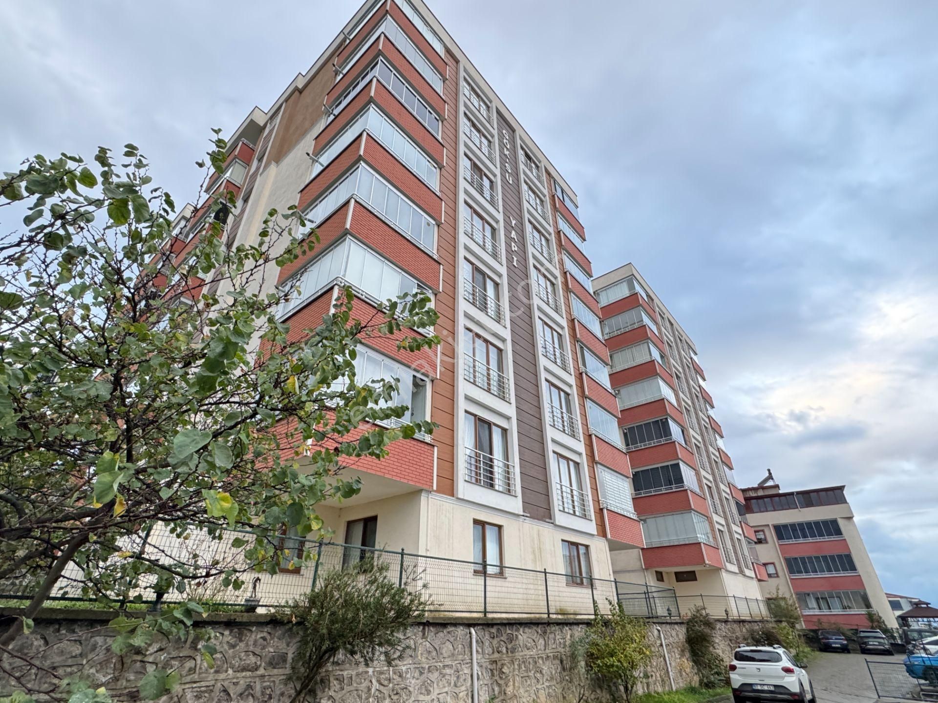 Trabzon Pelitli Mahallesi Deniz Manzaralı Satılık 3+1 Konut