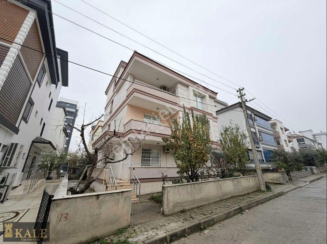 Kale'den Hürriyet Mh Avm Civarı 3+1