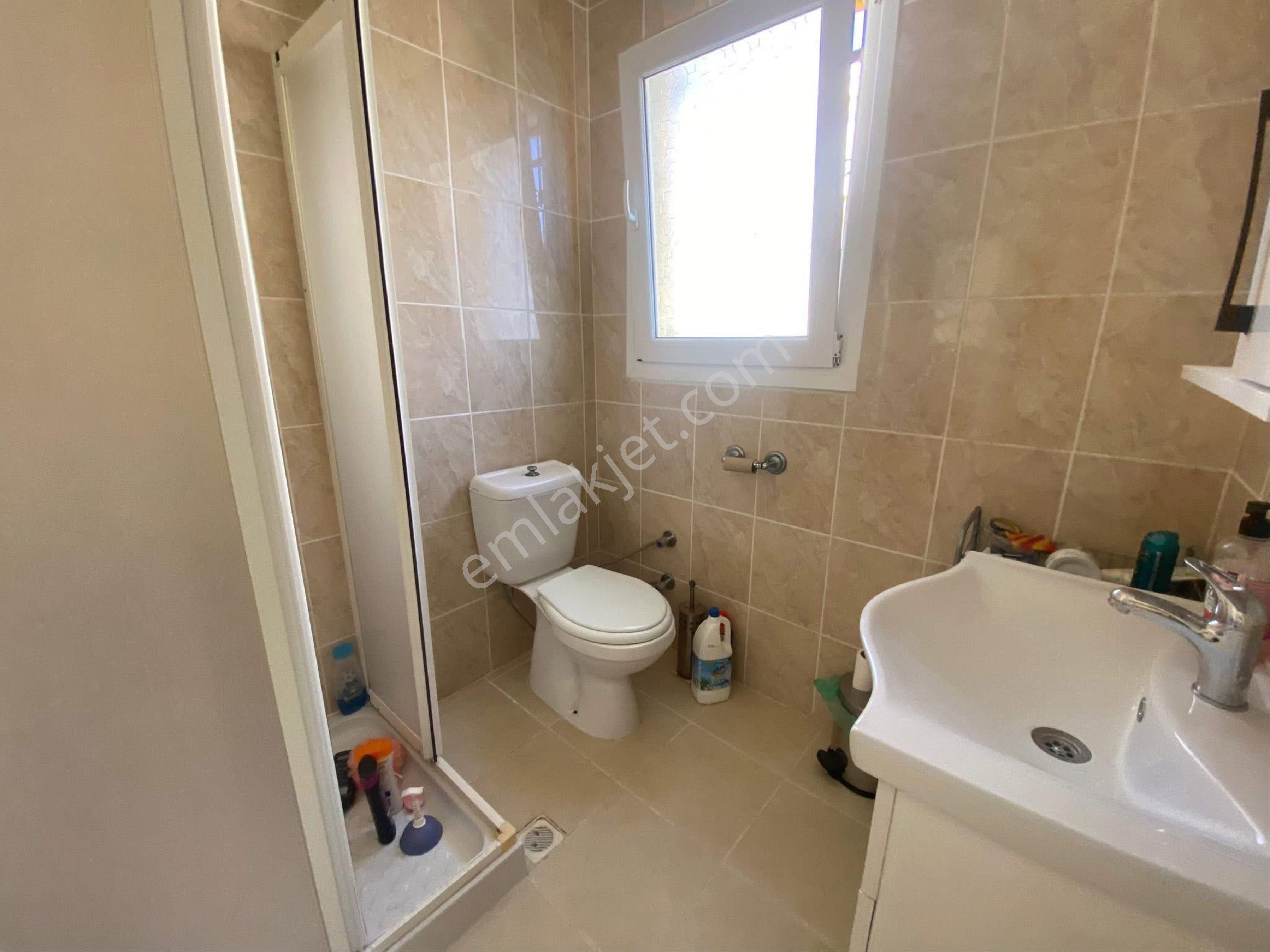 Denize Ve Avm Ye Yürüme Mesafesinde Havuzlu Sitede Yazlık - Görsel 13