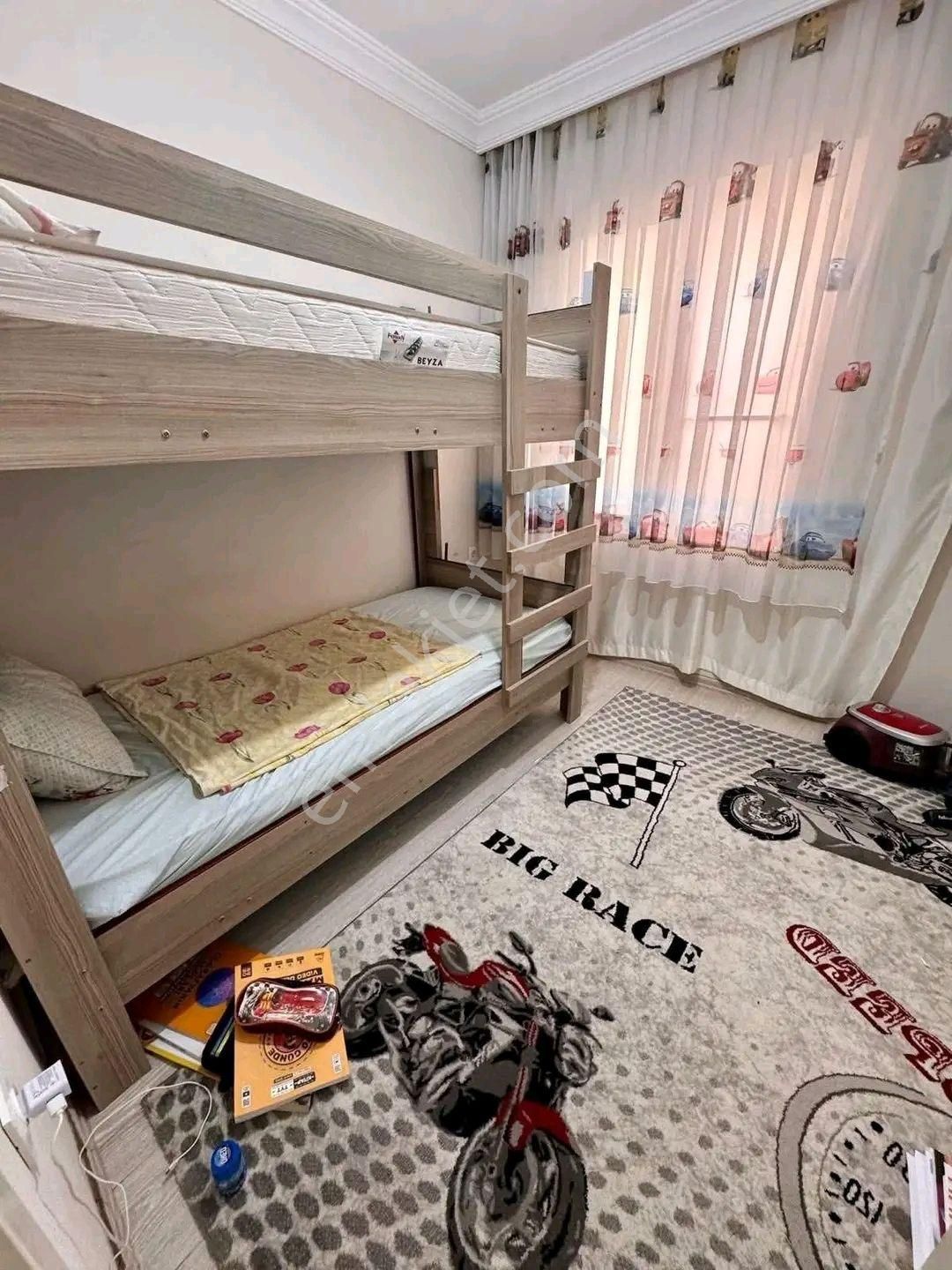 Didim Merkezde Acil Satılık Katta Tek 3+1.daire - Görsel 6