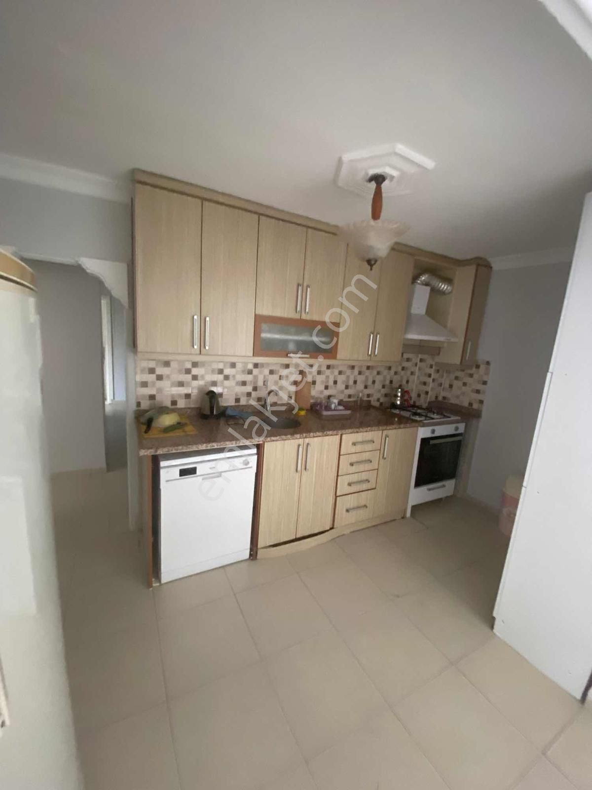 Yukarıpazarcı Mahallesin Eşyalı 2+1 Arakat Kiralık Daire - Görsel 6