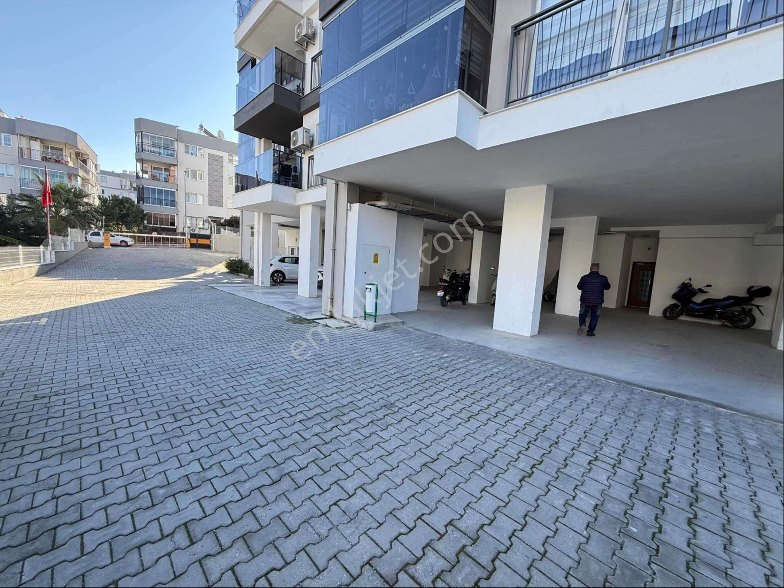 Şehir Merkezinde 3+1 Doğalgazlı Arakat Daire - Görsel 6