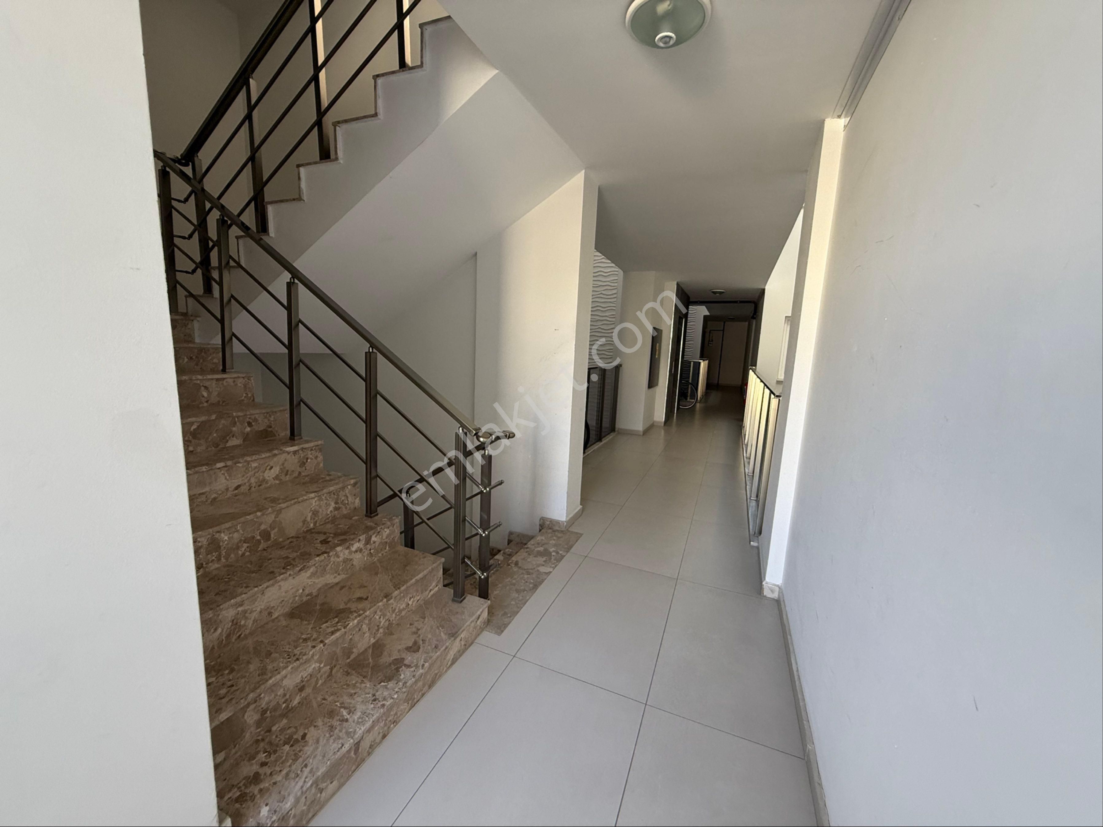 Şehir Merkezinde 3+1 Doğalgazlı Arakat Daire - Görsel 31