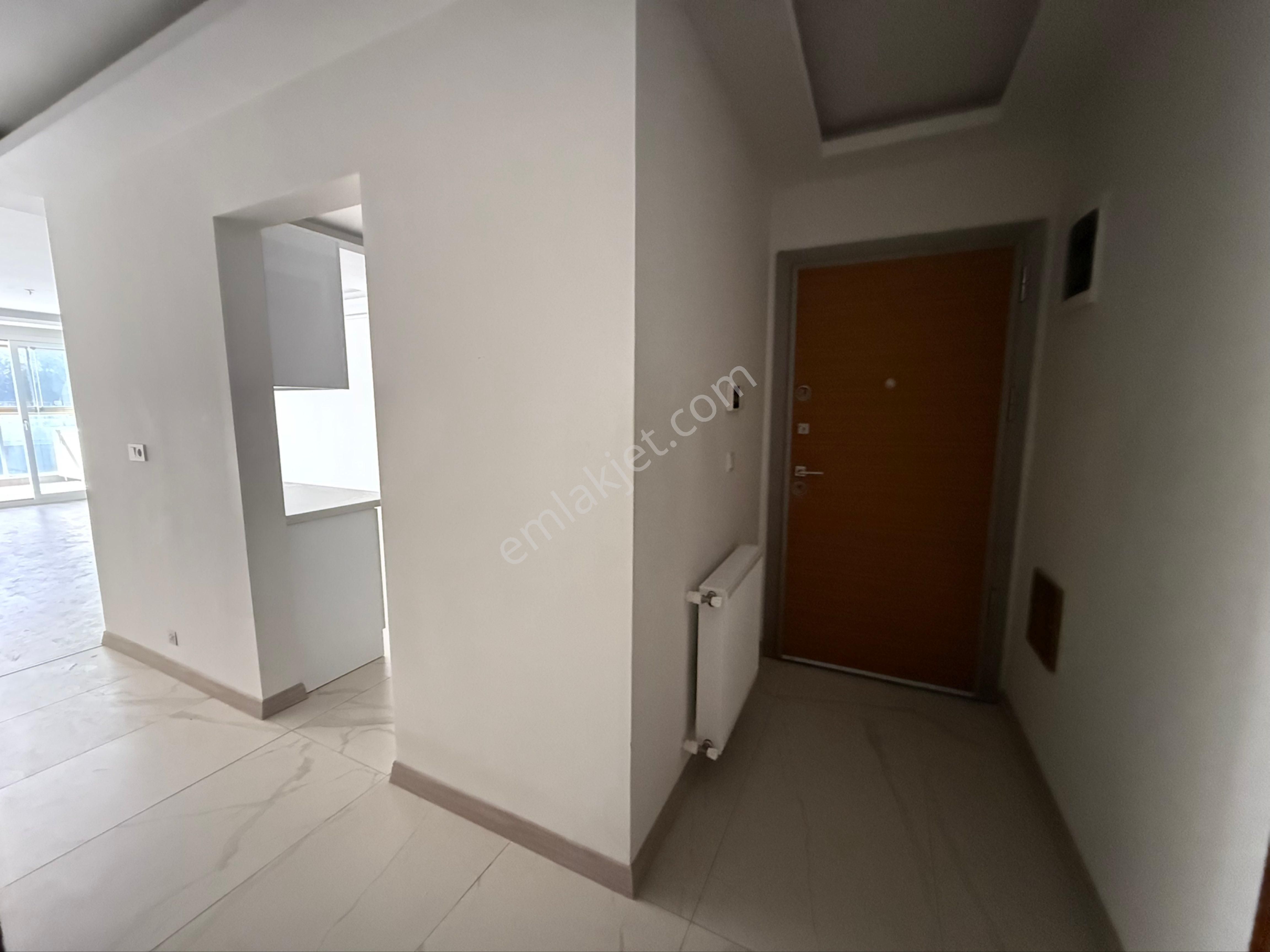 Şehir Merkezinde 3+1 Doğalgazlı Arakat Daire - Görsel 23