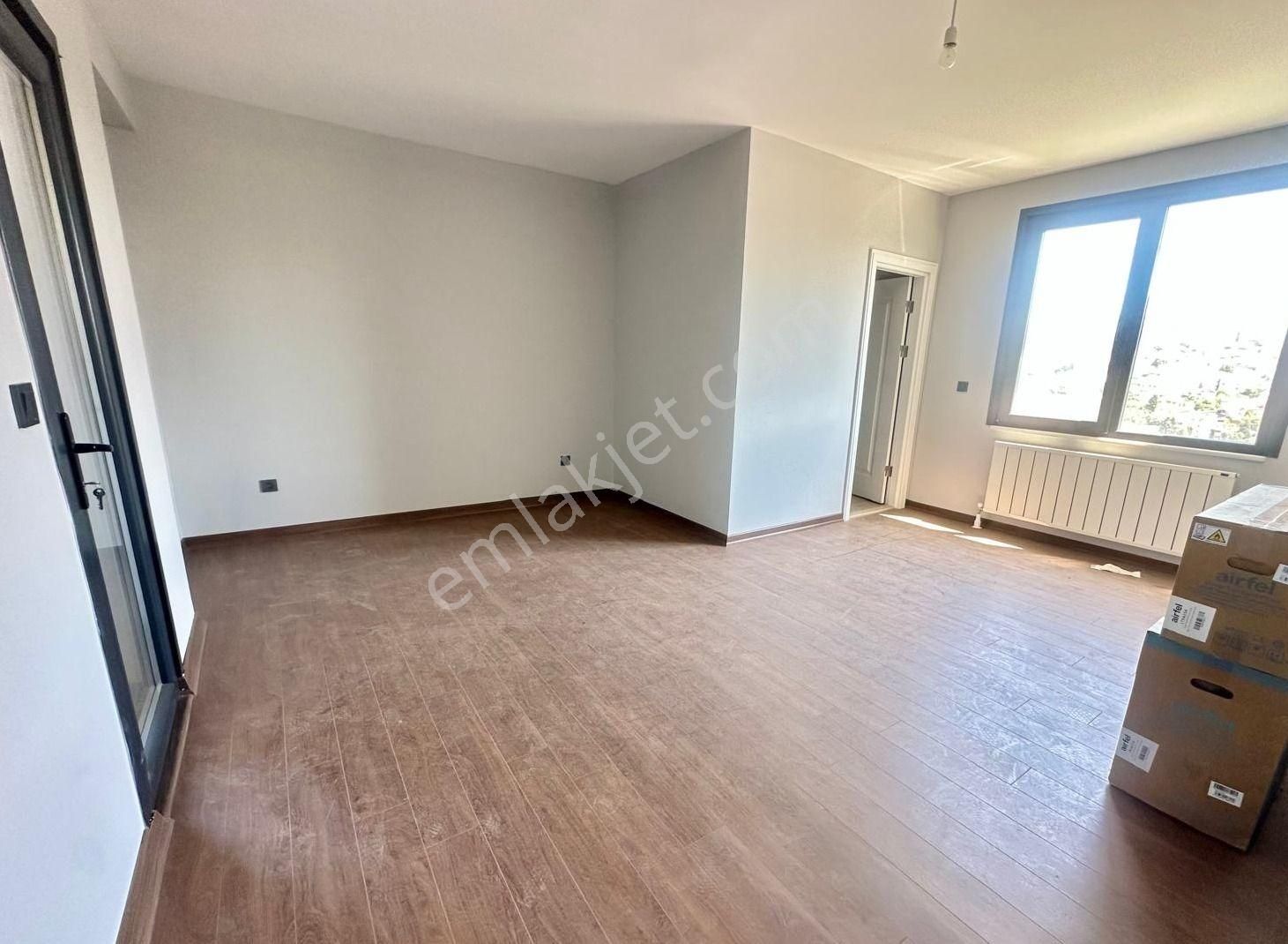 Çengelköy Güzeltepe 'de Sıfır Lüks Geniş 3+1 Kiralık Daire - Görsel 19