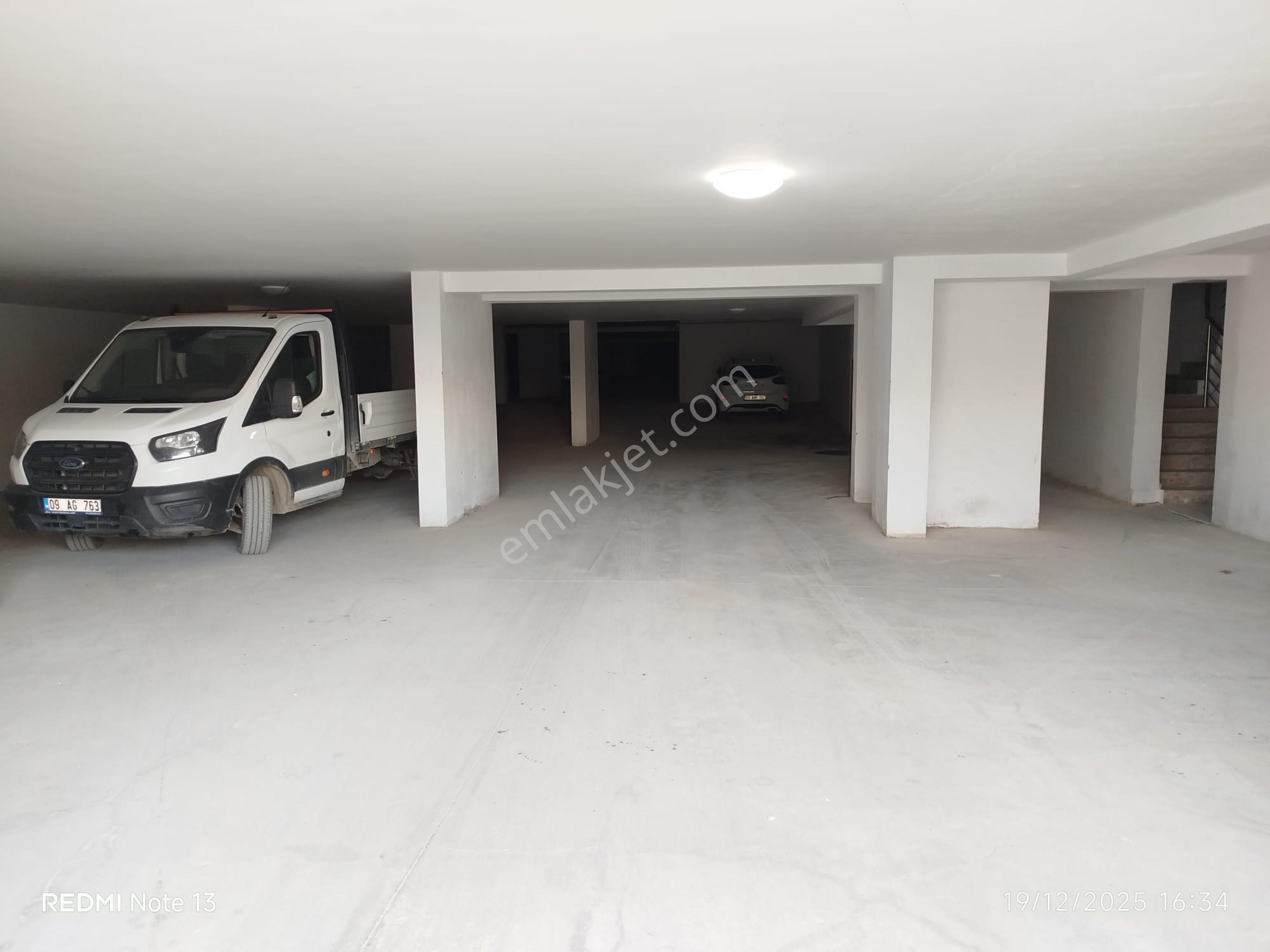 Şehir Merkezinde 2+1 Arakat Daire Kapalı Otoparklı - Görsel 16