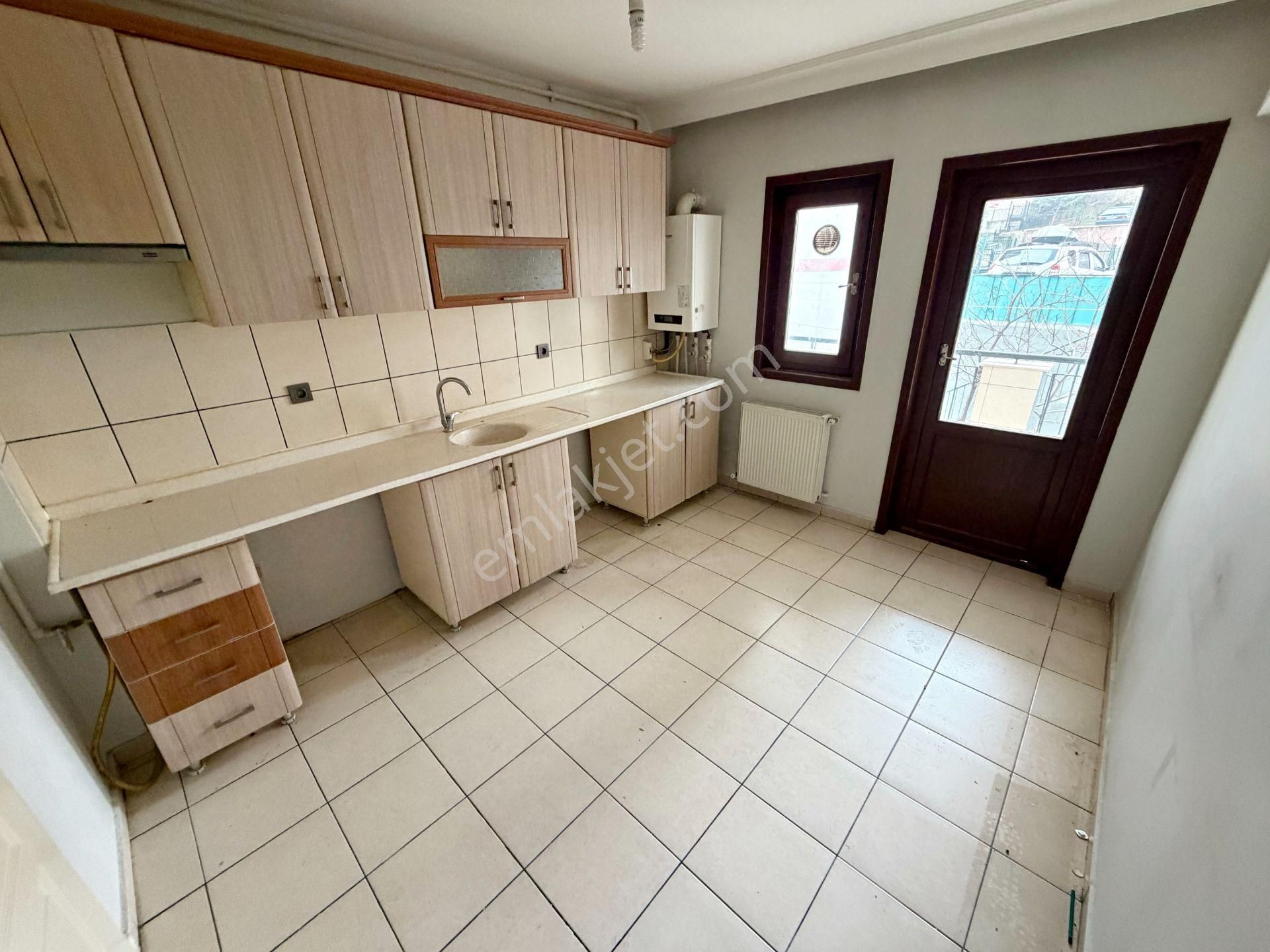 Cihandan Teleferik Sondurak'ta Seval Caddesi Üzerinde 3+1 Daire - Görsel 4