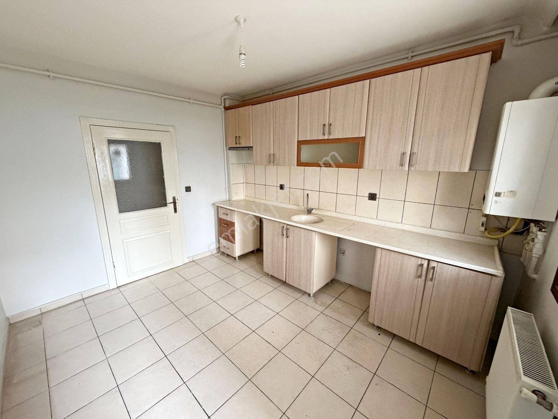 Cihandan Teleferik Sondurak'ta Seval Caddesi Üzerinde 3+1 Daire - Görsel 3