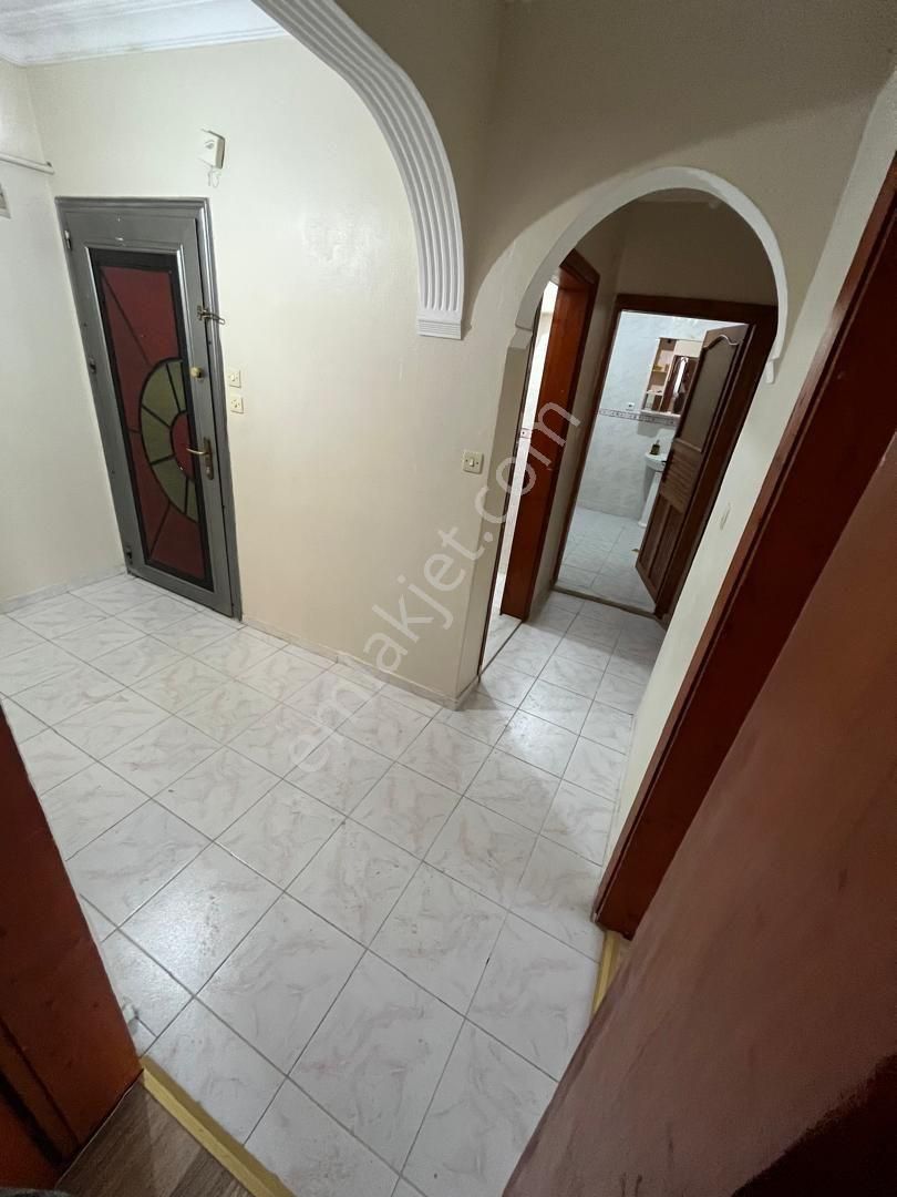 Ümraniye Çakmak Varan Caddesi Üzerinde Tavukçuyolu Metro Yürüme Kiralık Daire Ev - Görsel 7