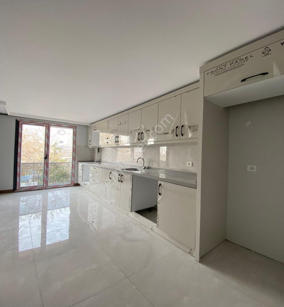 Avcılar Merkezde 3+1 Sıfır 140m2 Satılık Ara Kat Daire - Görsel 12