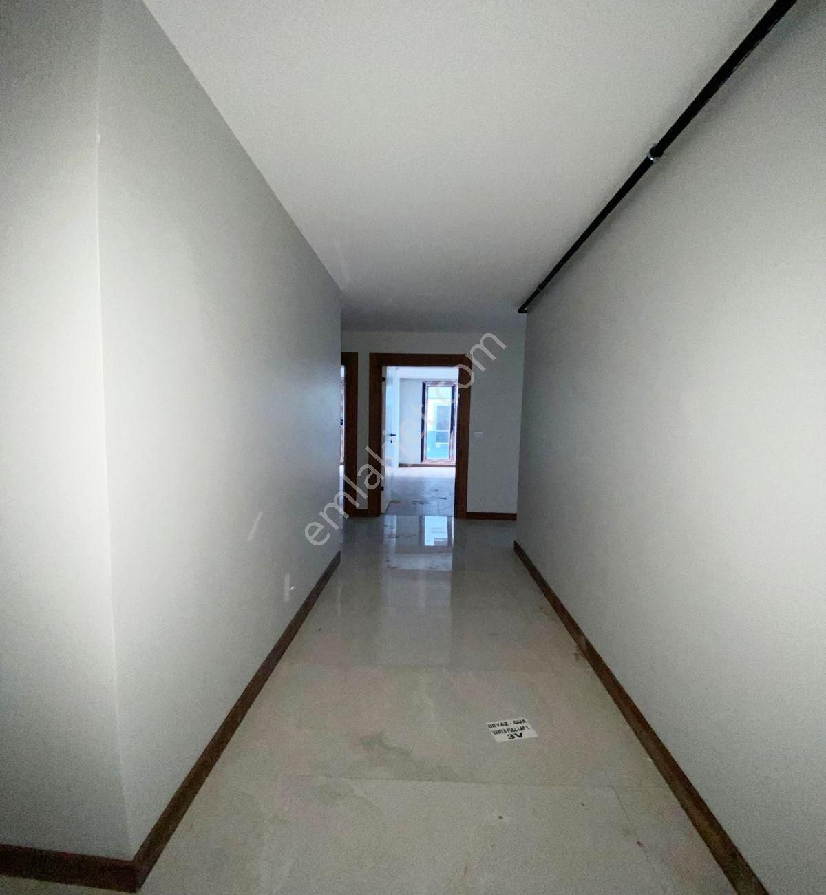 Avcılar Merkezde 3+1 Sıfır 140m2 Satılık Ara Kat Daire - Görsel 9