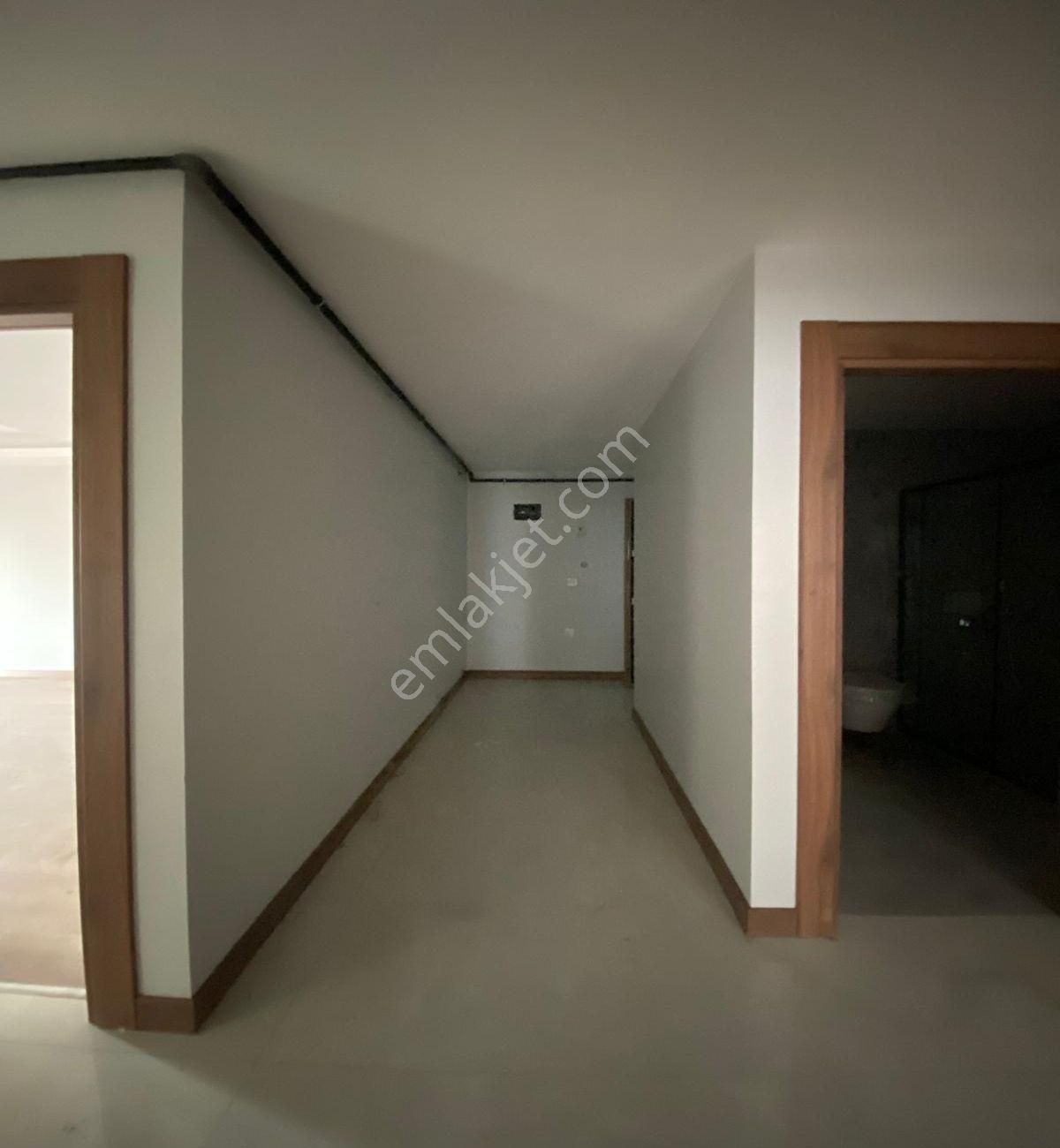 Avcılar Merkezde 3+1 Sıfır 140m2 Satılık Ara Kat Daire - Görsel 8