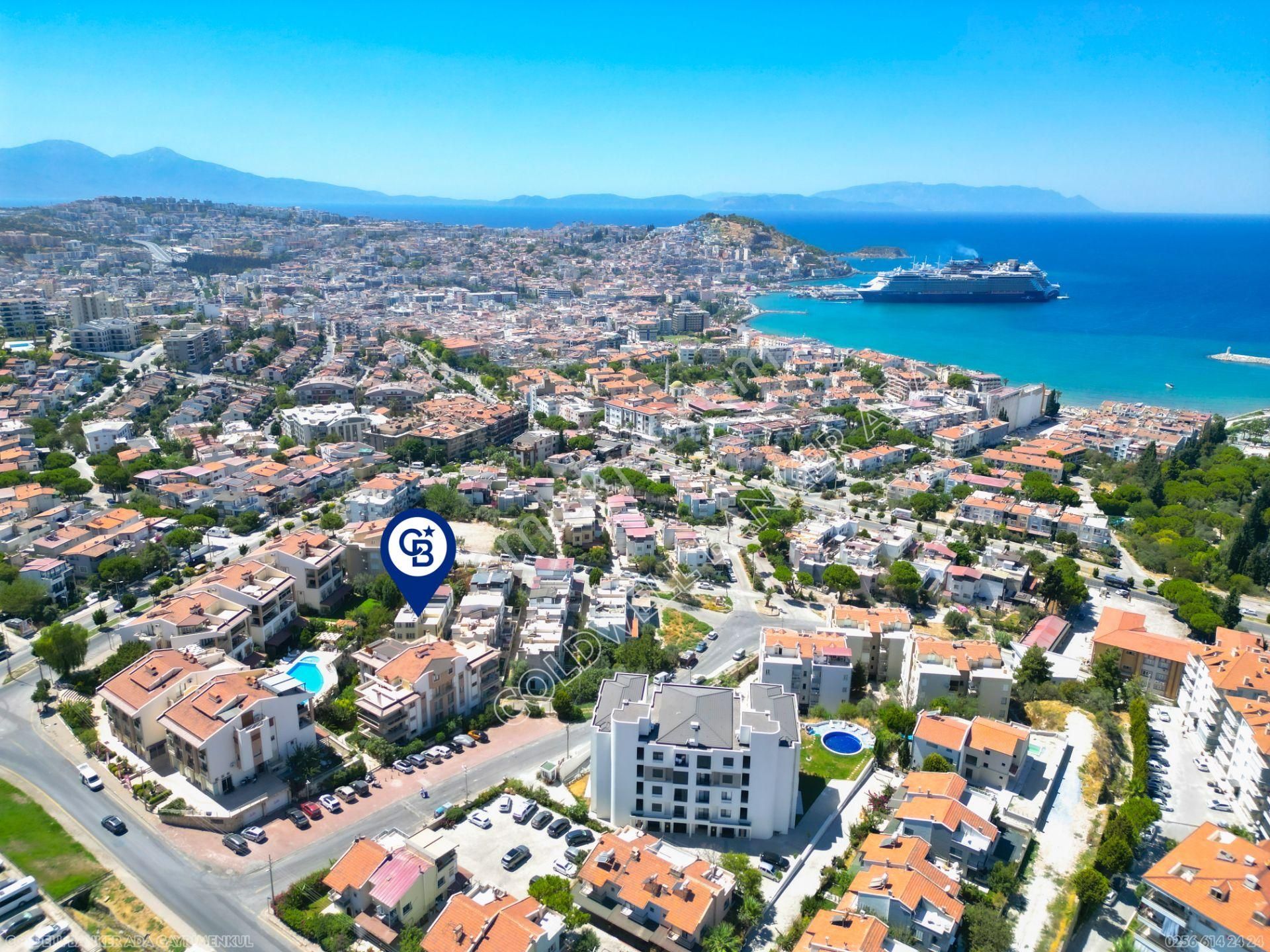 Kuşadası Türkmen Mahallesinde Deniz Manzaralı Bahçeli Tam Müstakil 5+1 Villa