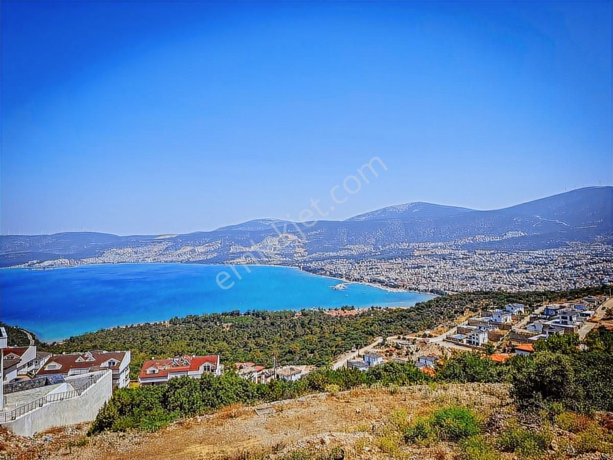 Akbük'te Full Deniz Manzaralı Satılık Villa - Görsel 12