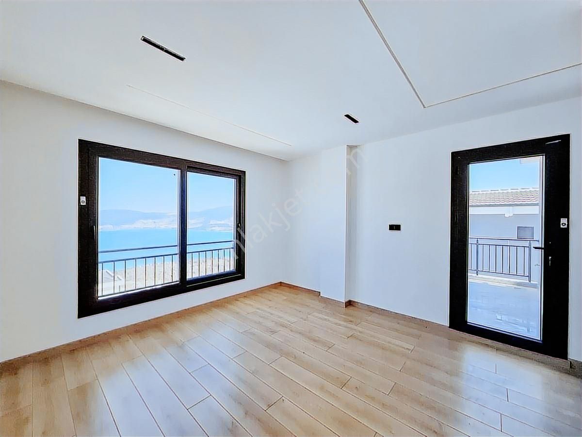 Akbük'te Full Deniz Manzaralı Satılık Villa - Görsel 4