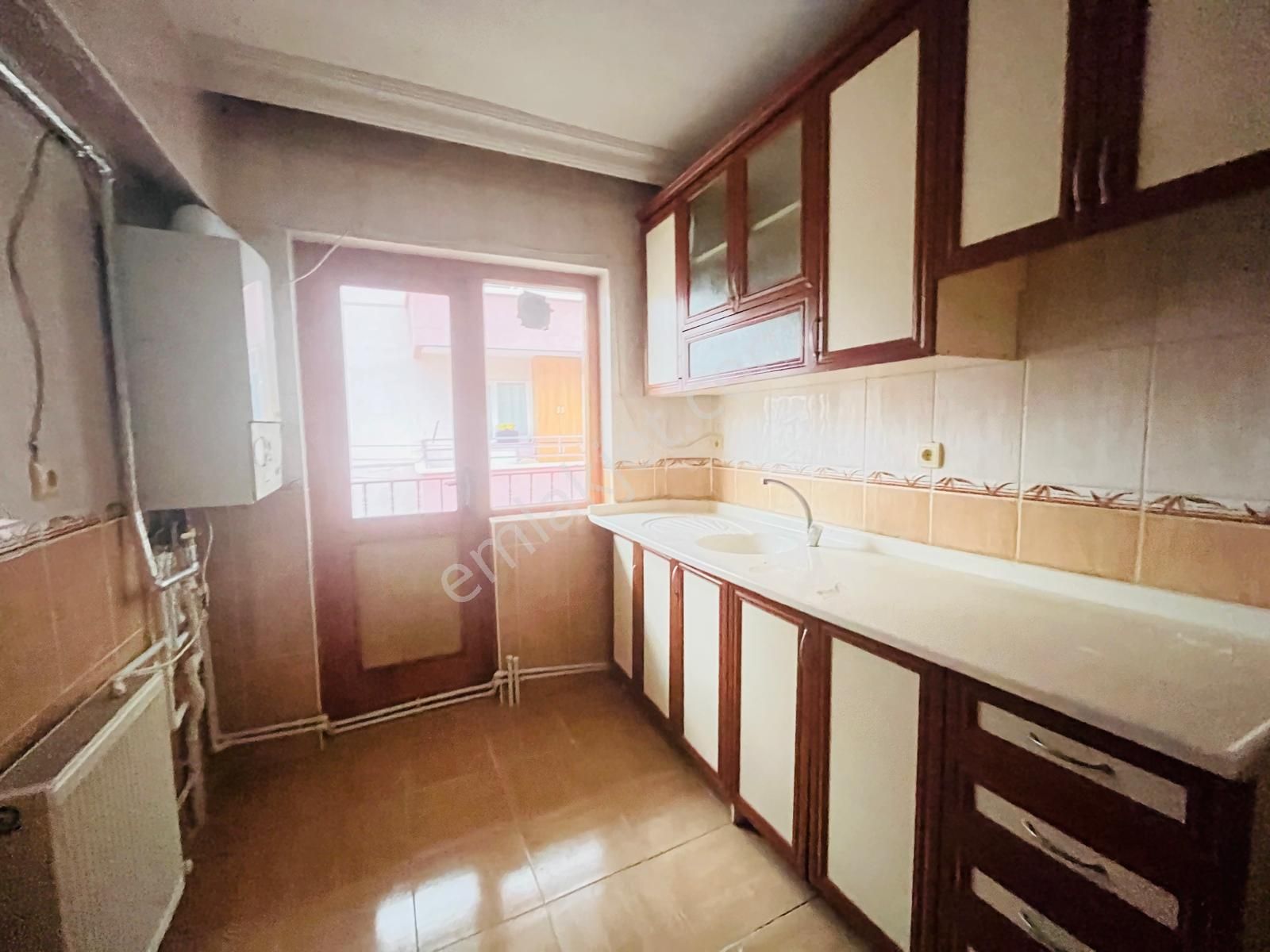 Koza Emlak'tan Selçuklu Mahalesin'de Salon Bağımsız Katta Güney-ön Cephede 3+1 Satılık Daire - Görsel 2