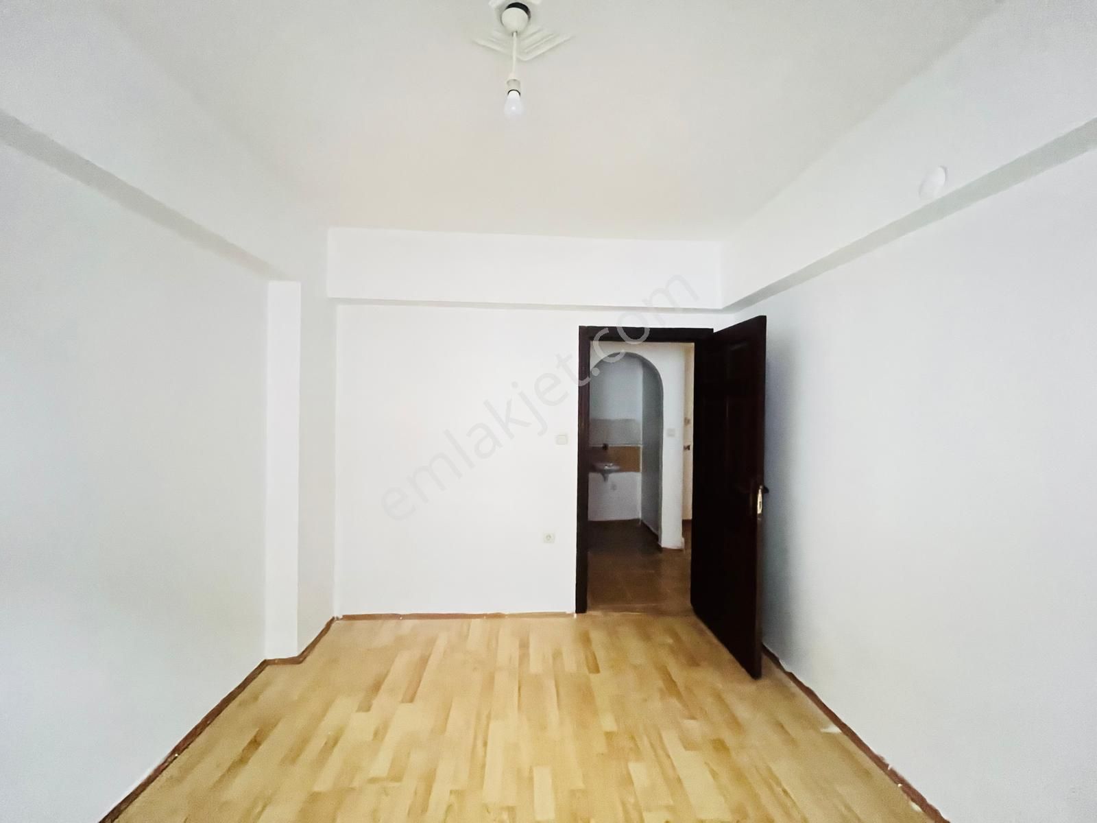 Koza Emlak'tan Selçuklu Mahalesin'de Salon Bağımsız Katta Güney-ön Cephede 3+1 Satılık Daire - Görsel 22