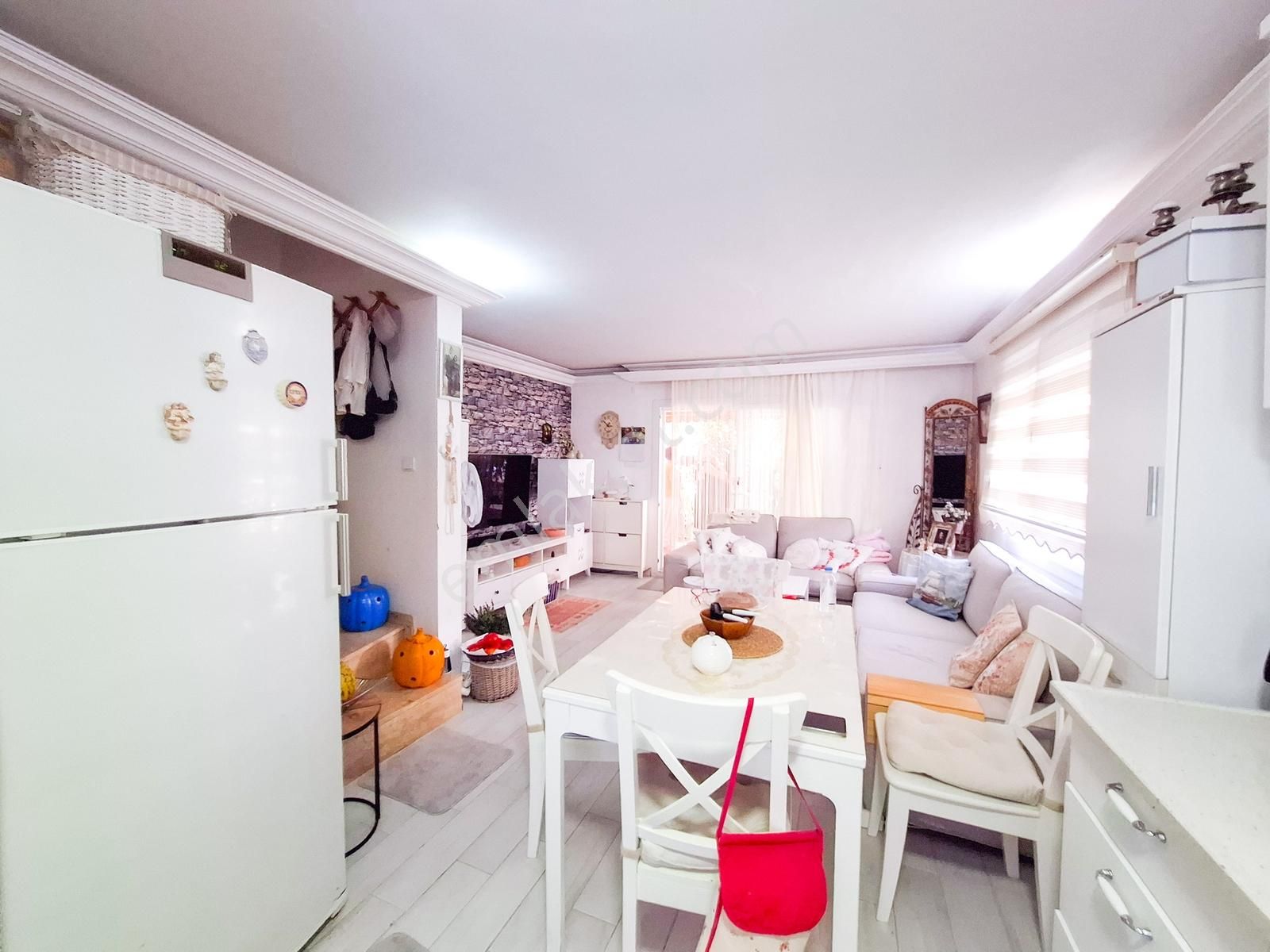 Didim Çamlık Mahallesi Aytepe Sitesi'nde Satılık Fırsat Eşyalı - Görsel 18