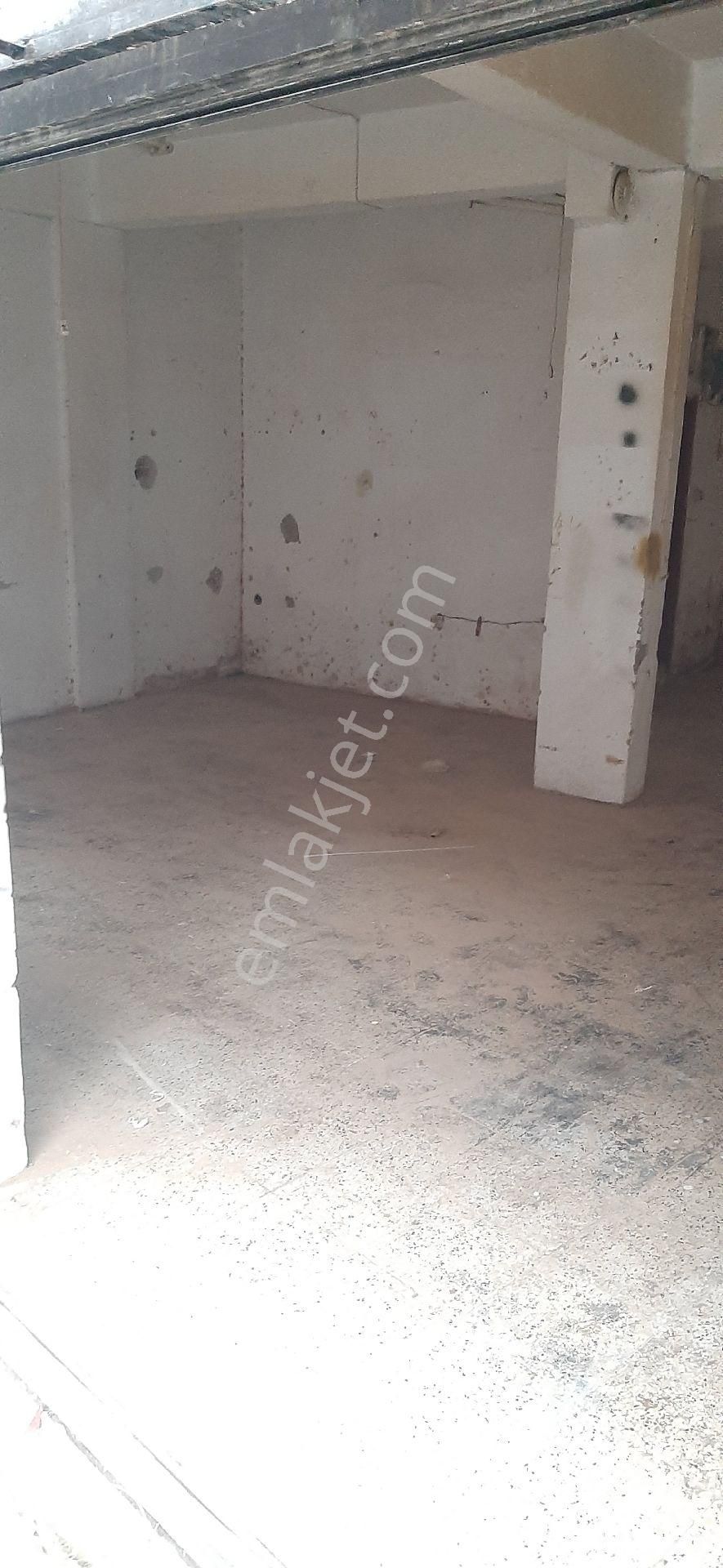 Karabaglar Selvili Mahalleside Kiralık 90mt Dükan - Görsel 6
