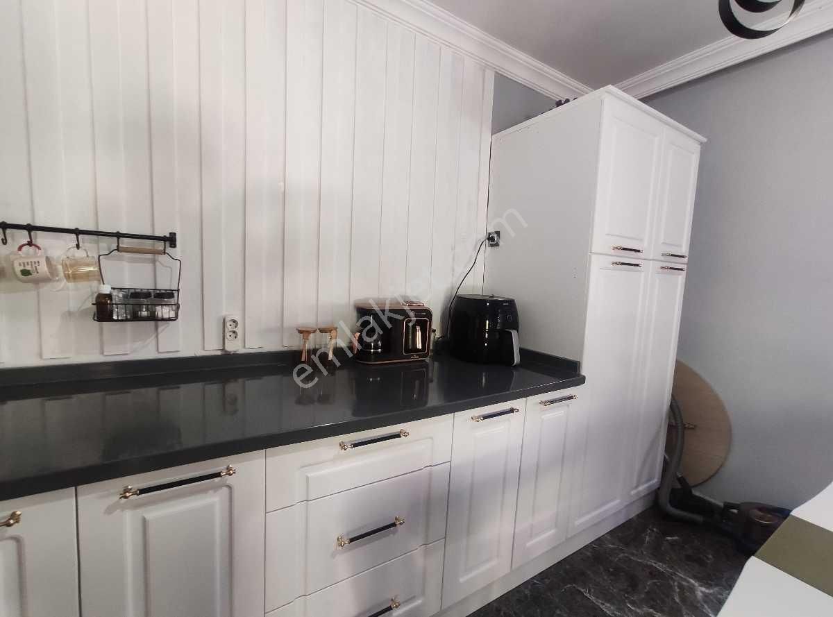 Denize 800m Mesafesinde 5+1 Havuzlu Şömineli Villa - Görsel 19