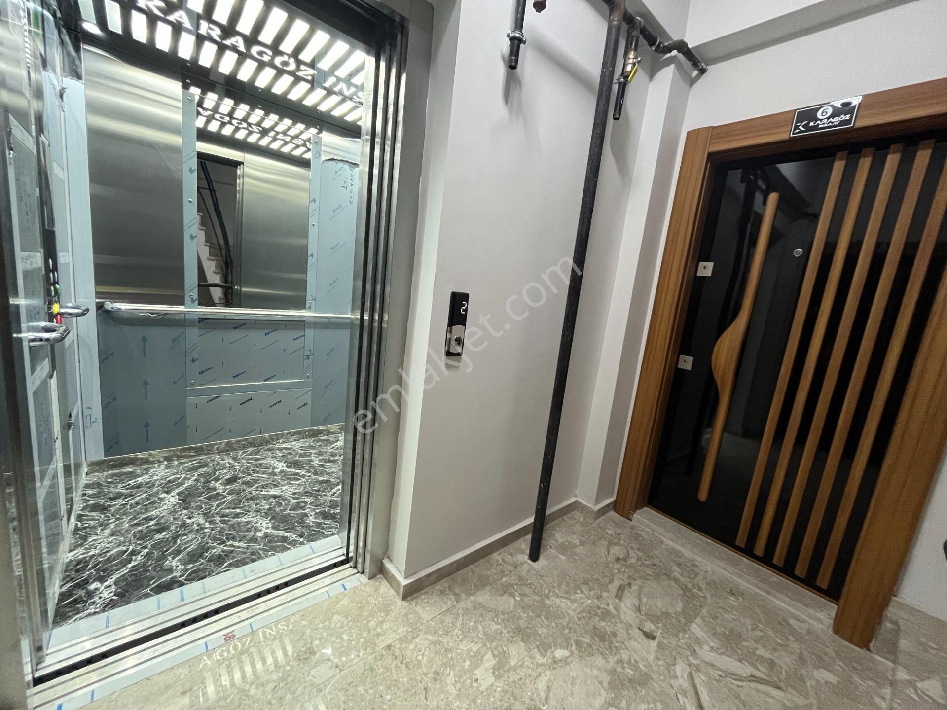 Sultanbeyli Mecidiye Mahallesinde 3.kat Asansörlü 2+1 Sıfırdaire - Görsel 2