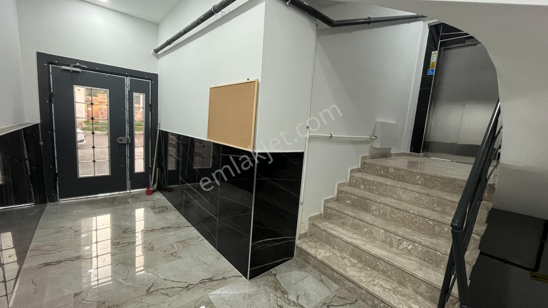 Sultanbeyli Mecidiye Mahallesinde 3.kat Asansörlü 2+1 Sıfırdaire - Görsel 10