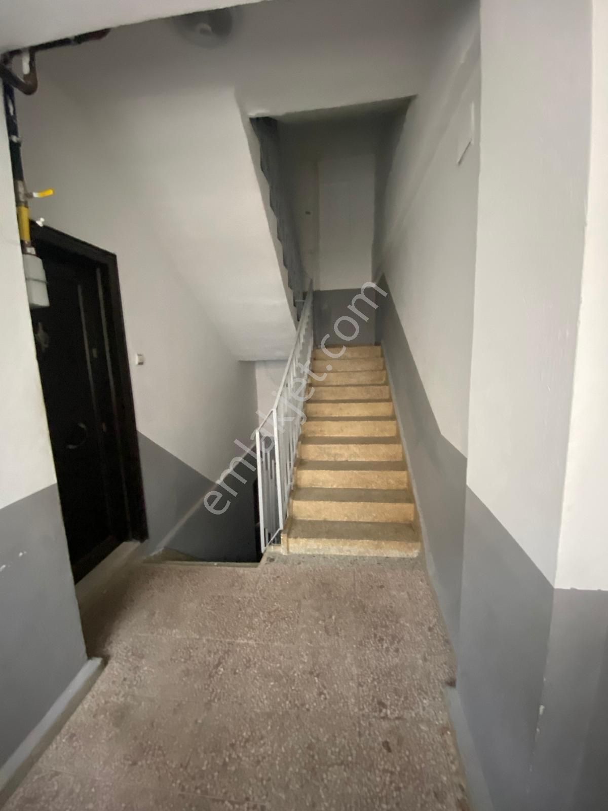 Trabzonda Kiralık 2+1 Daire - Görsel 18