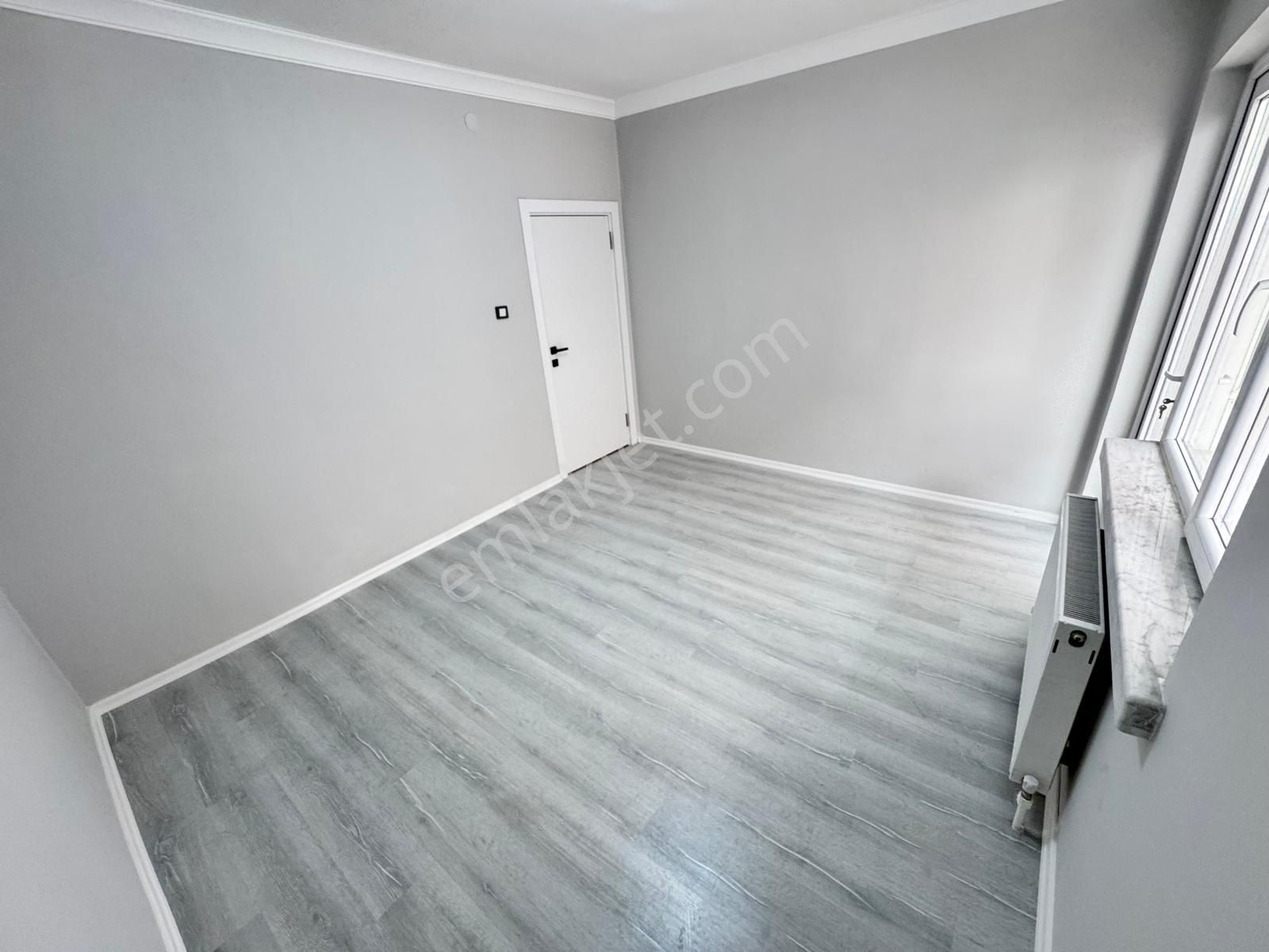 Sanatoryum Cad Paraleli 3+1 1.katta Lüx Yapılı Cepheleri Açık - Görsel 19