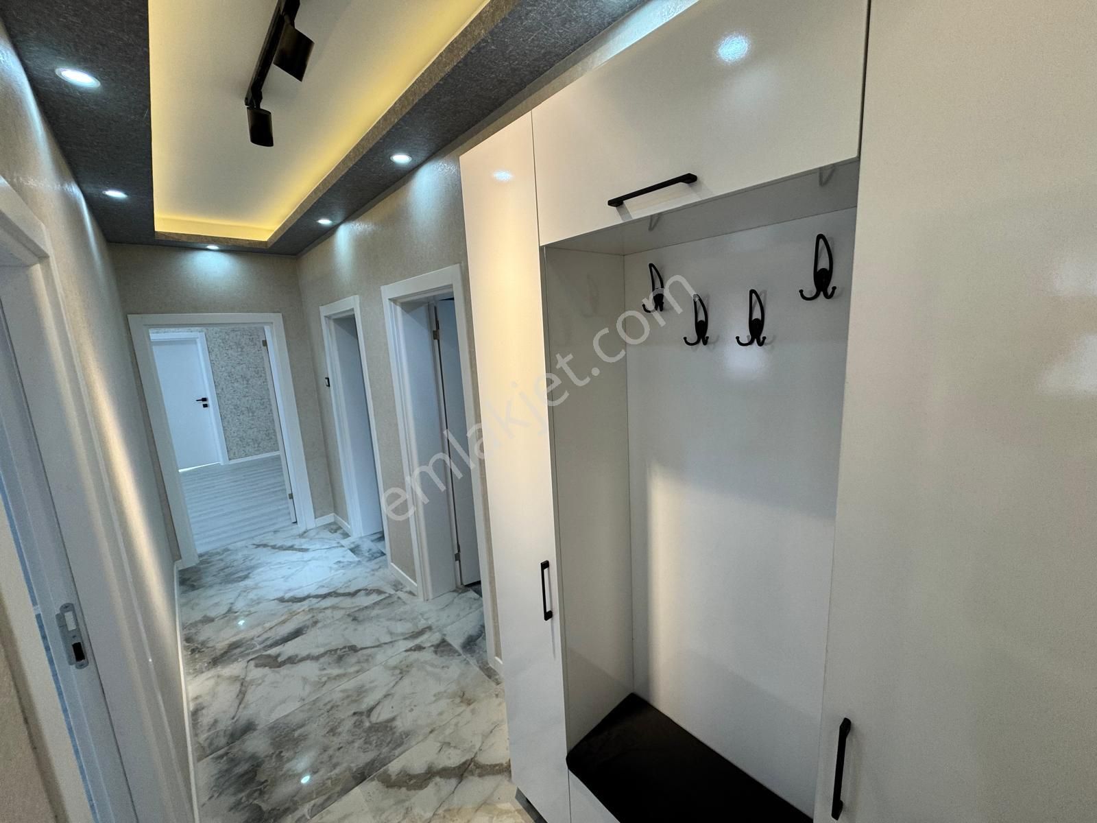 Sanatoryum Cad Paraleli 3+1 1.katta Lüx Yapılı Cepheleri Açık - Görsel 27