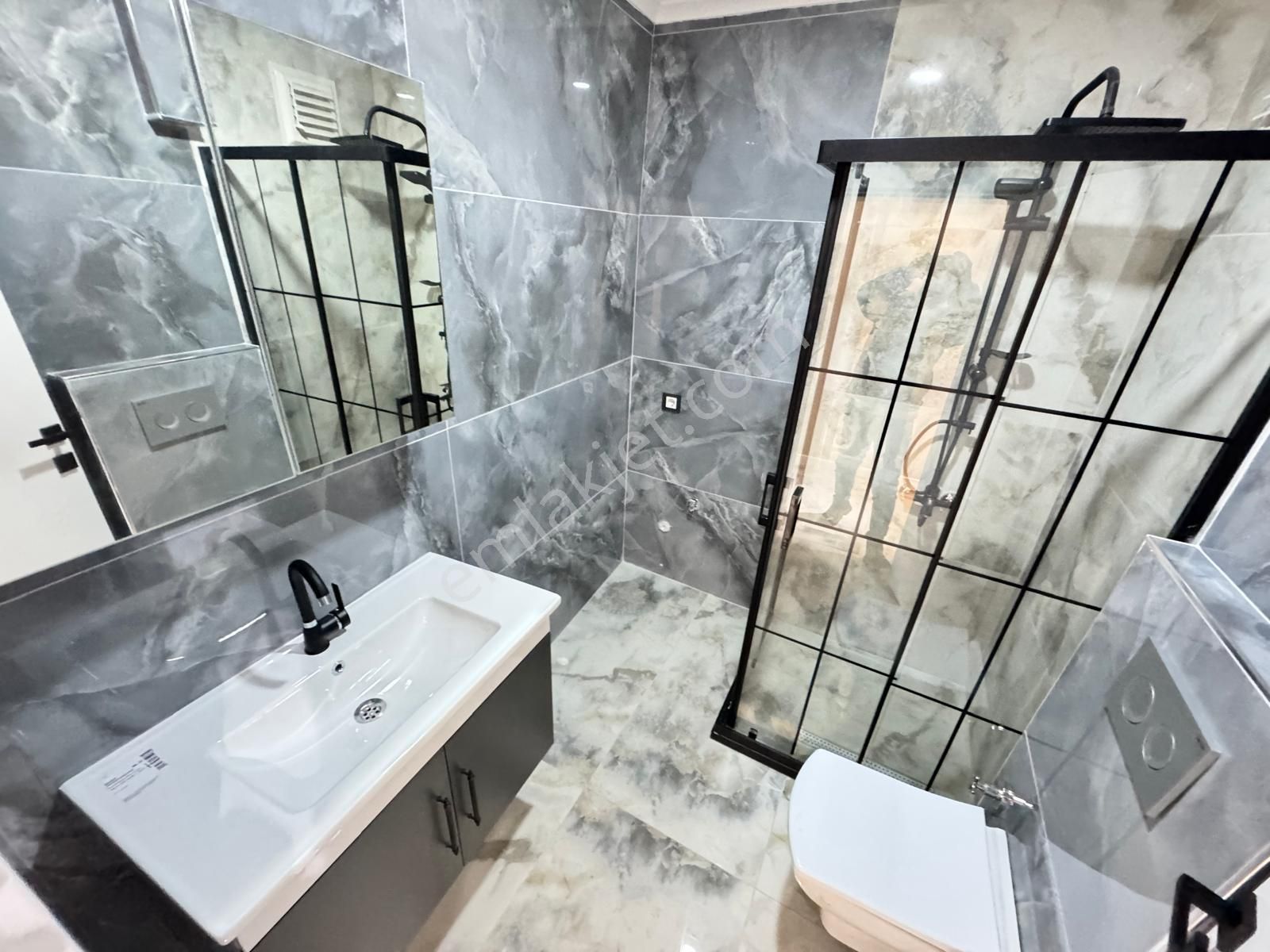 Sanatoryum Cad Paraleli 3+1 1.katta Lüx Yapılı Cepheleri Açık - Görsel 14