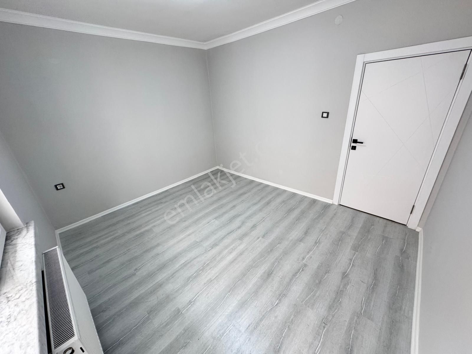 Sanatoryum Cad Paraleli 3+1 1.katta Lüx Yapılı Cepheleri Açık - Görsel 18