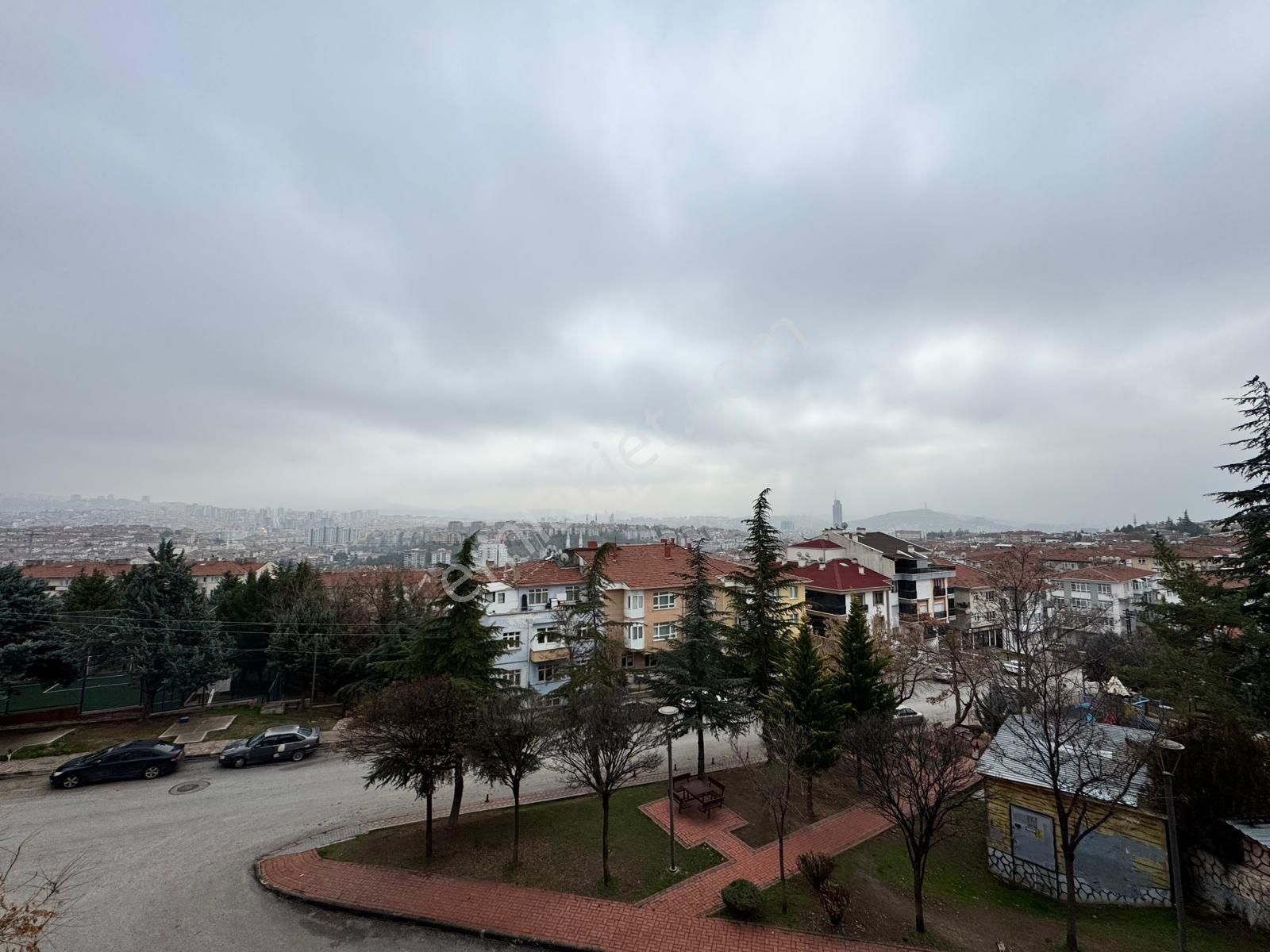 Sanatoryum Cad Paraleli 3+1 1.katta Lüx Yapılı Cepheleri Açık - Görsel 4