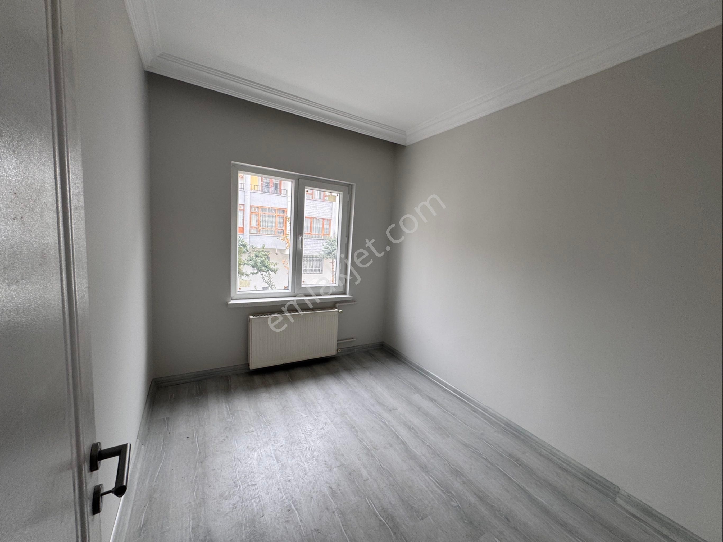 Salı Pazarının Yanında Yapılı Satılık Ara Kat 3+1 Daire - Görsel 11