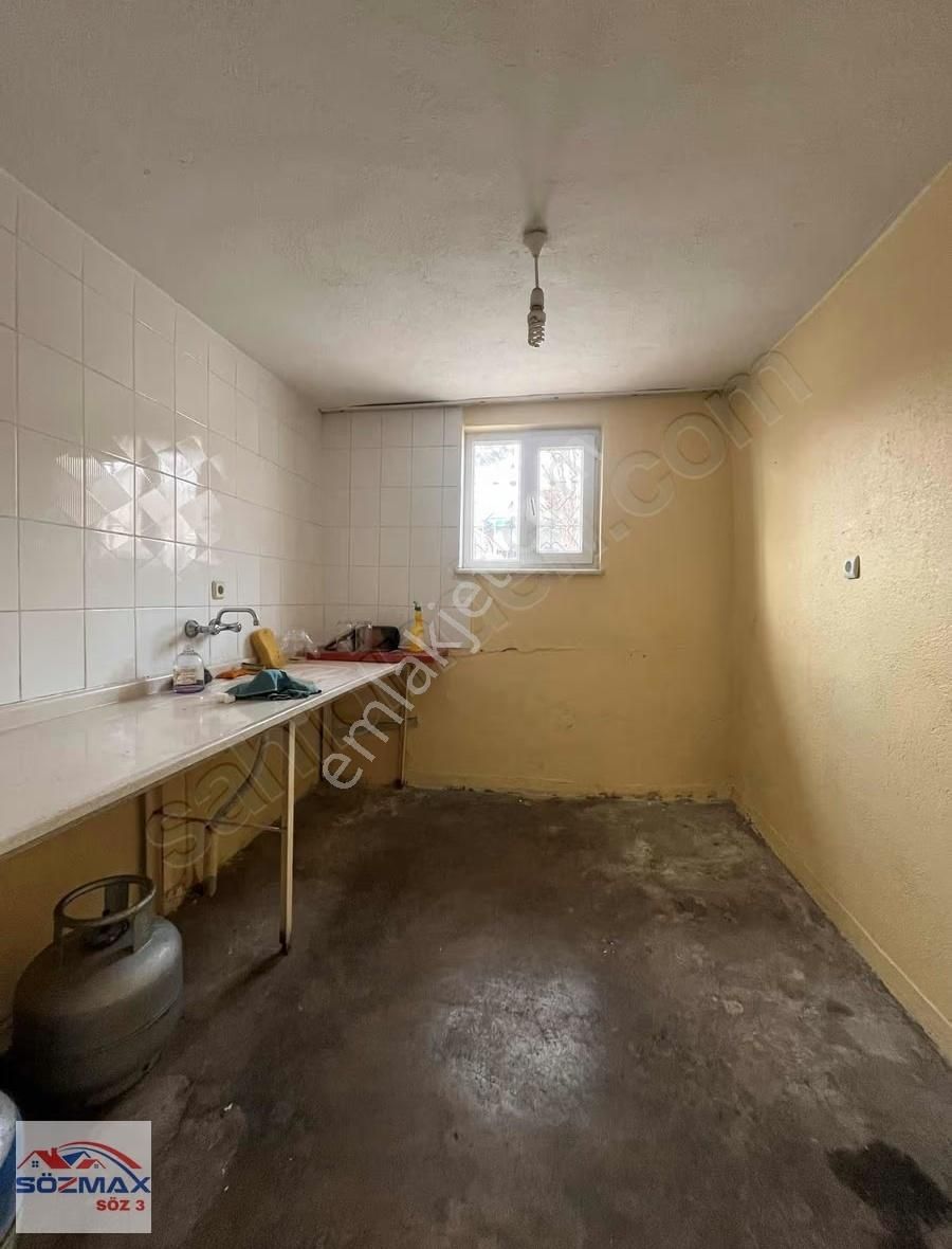 Erkilet 100.yıl Harika Konumlu Müstakil Ev Ve Arsası - Görsel 2