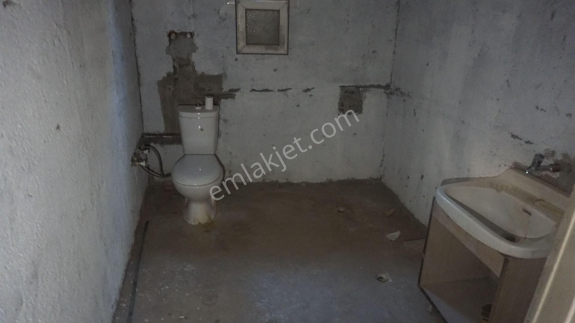 Harmandalında Kiralık Müstakil 300 M2 Arsa Üzerinde 80m2 İşyeri Çiğliserkan Dan - Görsel 13