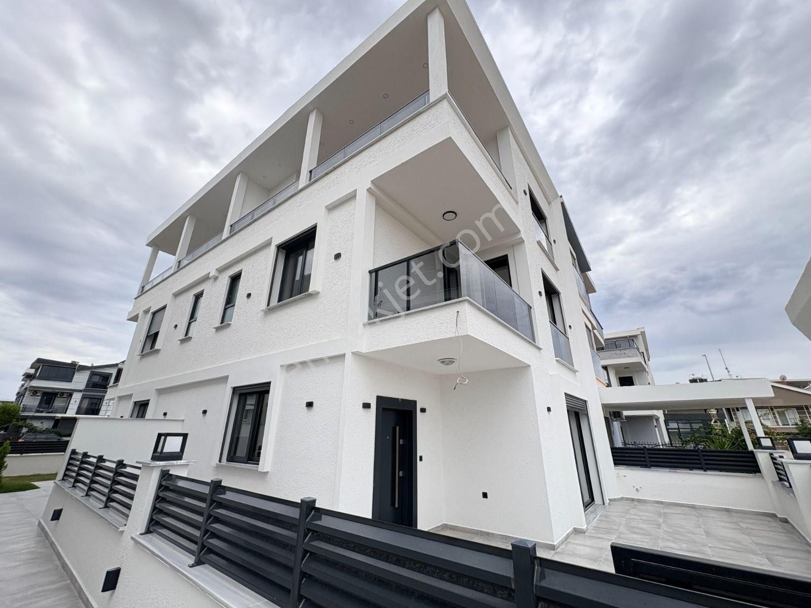 Efeler’de Açık Mutfak, 3+1 Merkezi Konum Pazarlıklı Villa