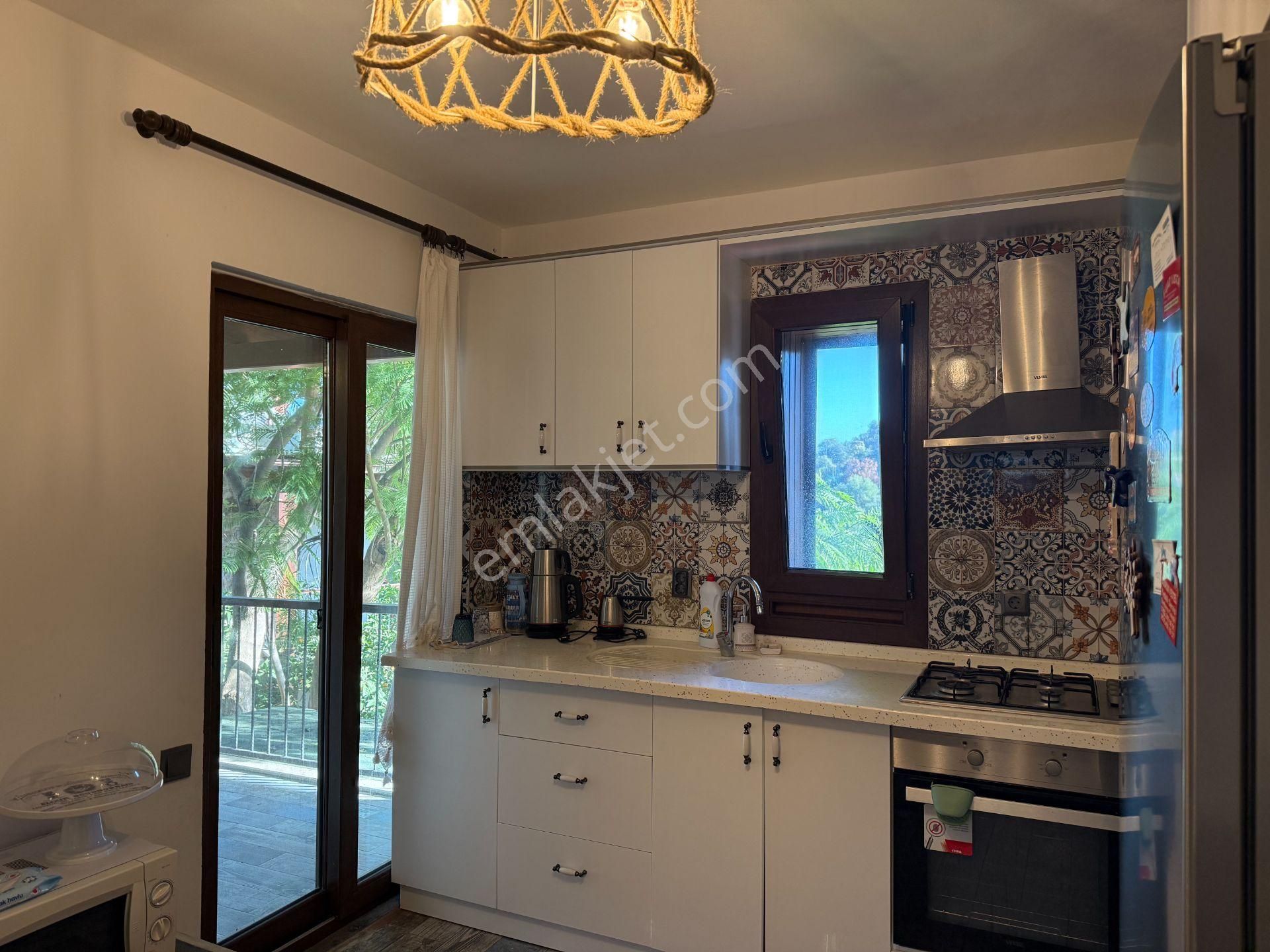 Türkbükü'nde Havuzlu Site İçerisinde Satılık 1+1 Daire - Görsel 5