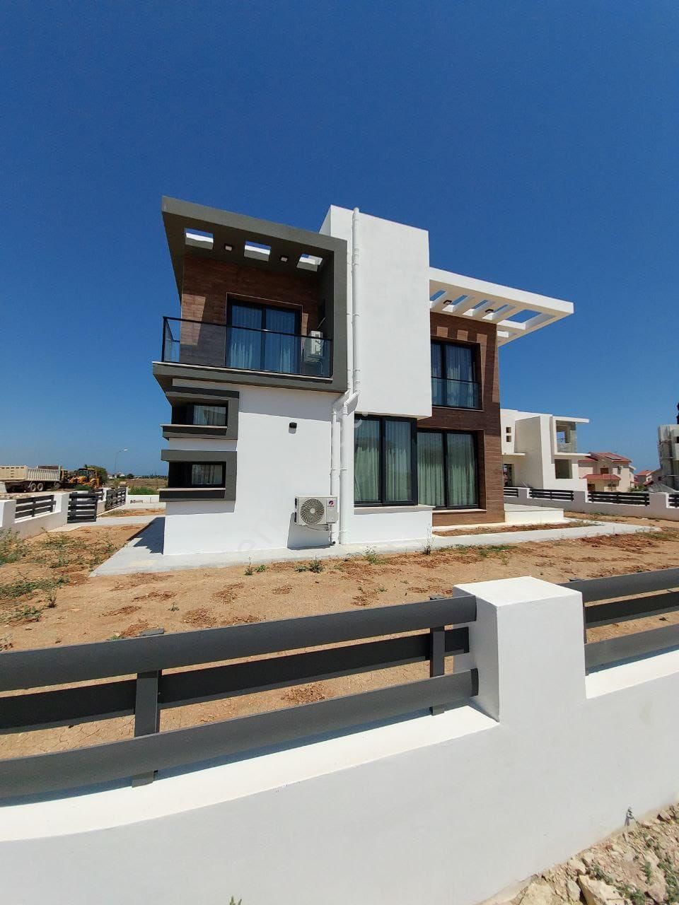 Kıbrıs İskele Long Beach Bölgesi Projeden Hemen Teslim %50 Peşşn %50 Faizsiz 24 Ay Vadeli Villalar - Görsel 33
